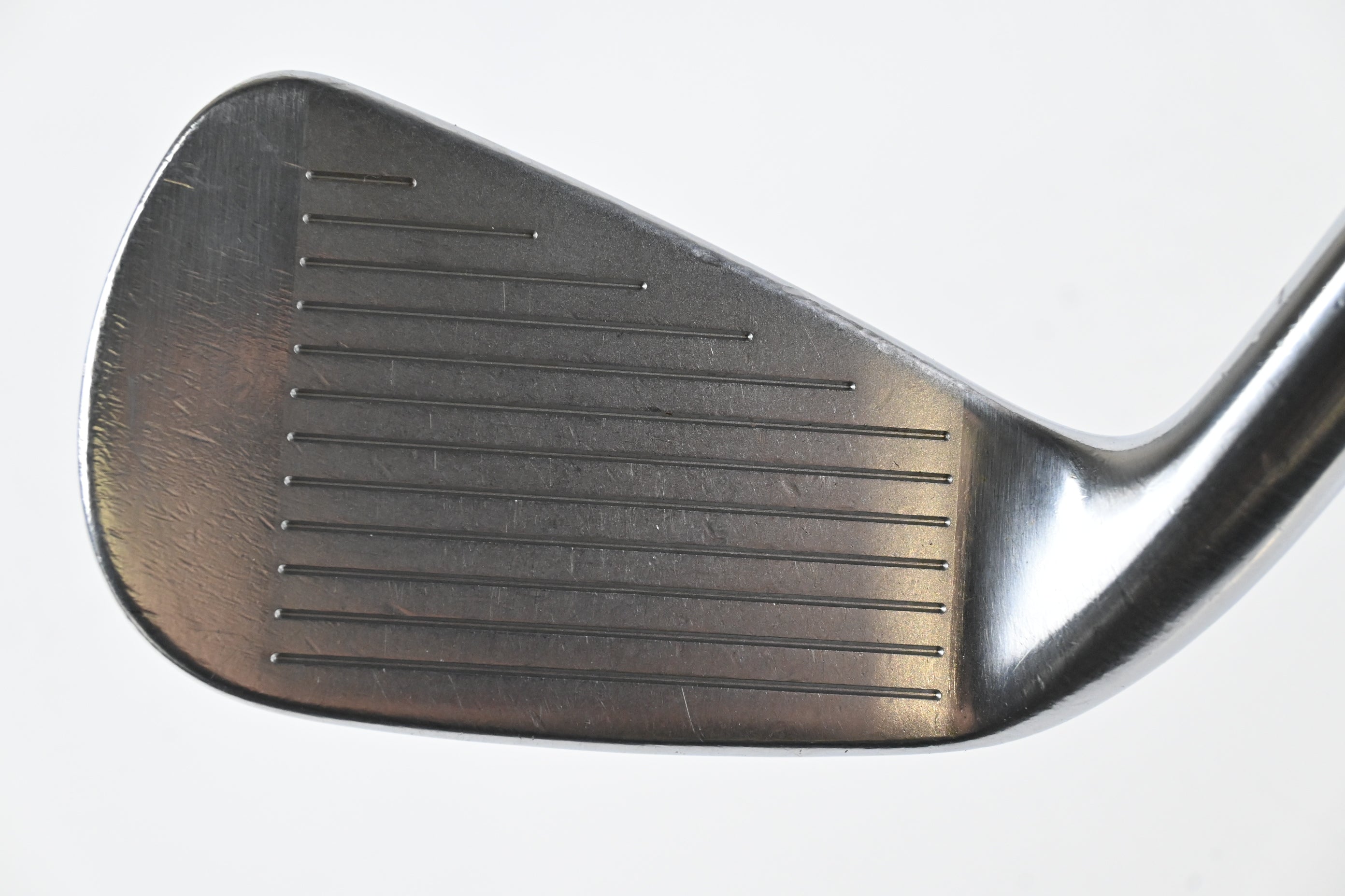 Titleist 714 AP2 #6 Iron / Stiff Flex Dynamic Gold S300 Shaft