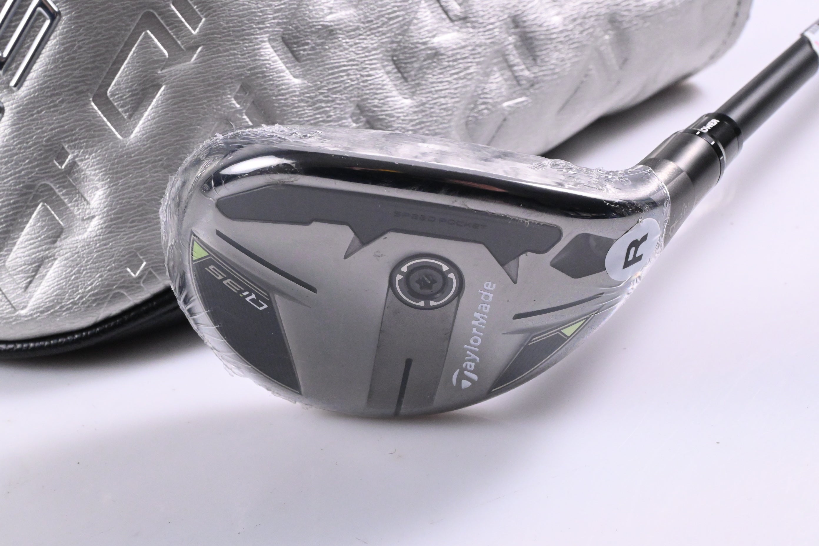 Taylormade Qi35 #4 Hybrid / 22 Degree / Regular Flex Fujikura Ventus Blue 6