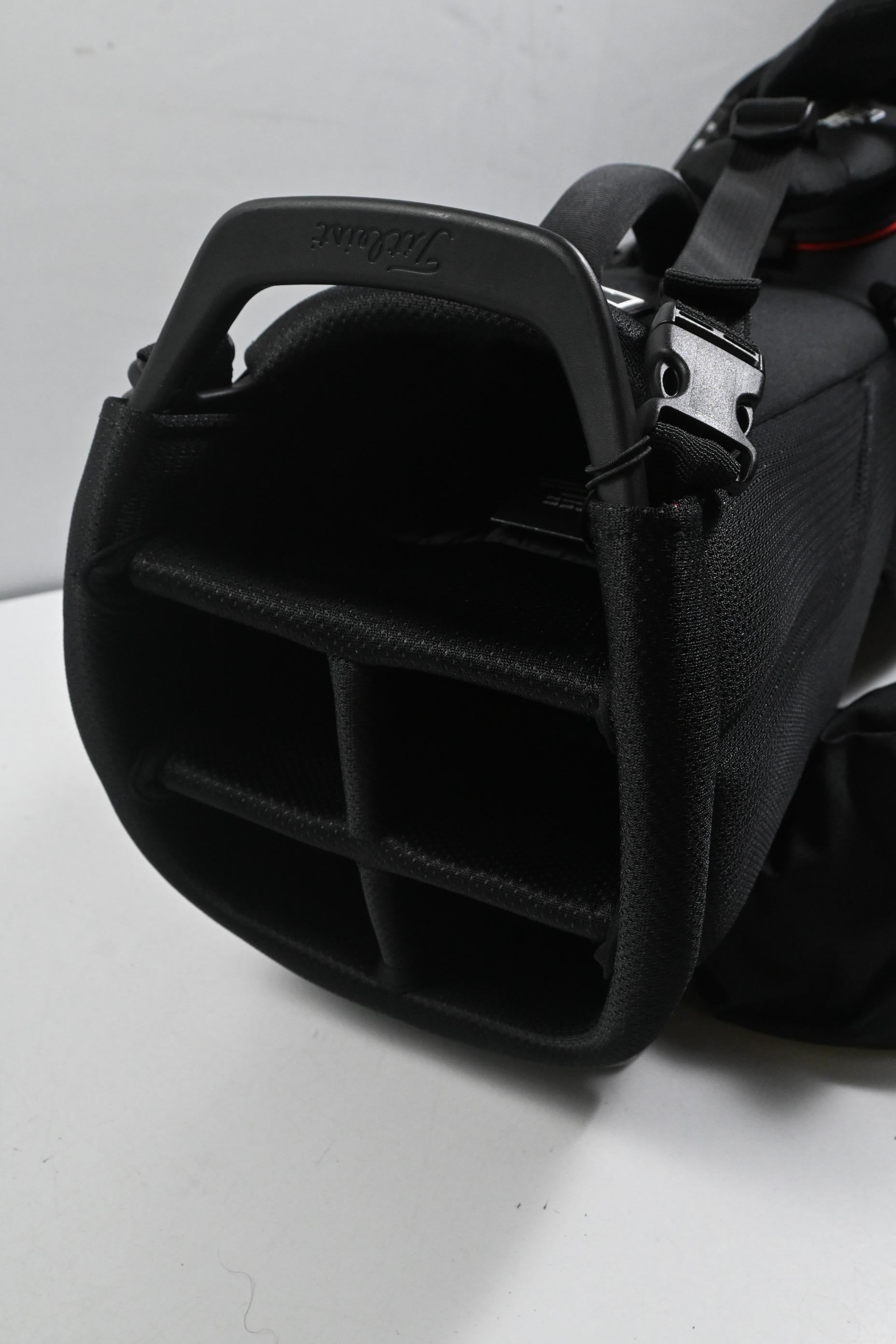 Titleist Stand Bag / 5-Way Divider / Black, White & Red