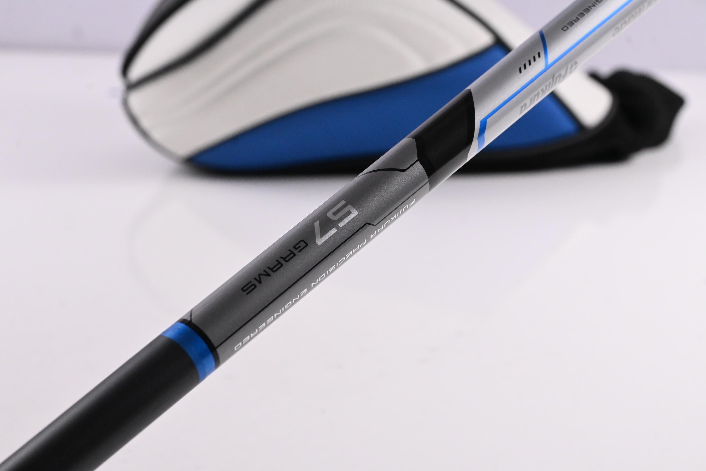 Taylormade SLDR-S Driver / 10 Degree / Regular Flex Fujikura Speeder 57 Shaft