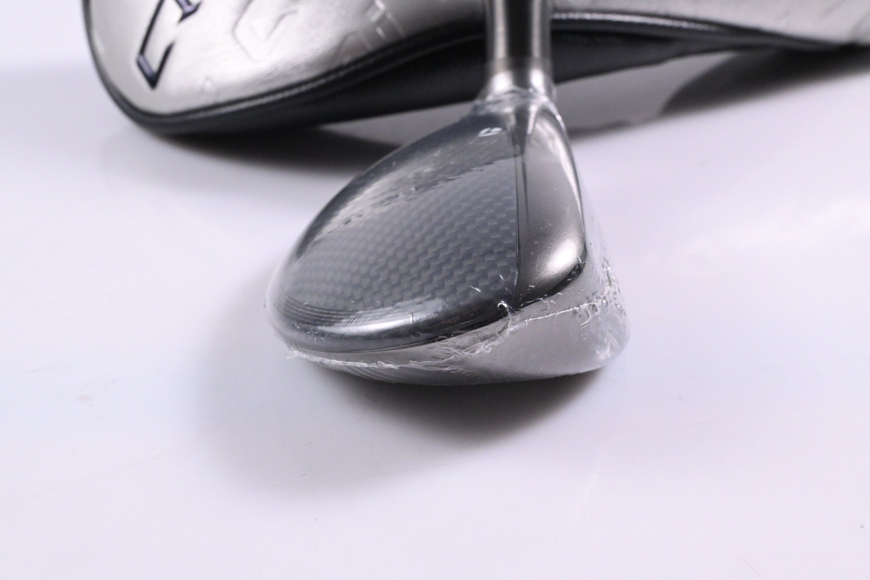 Taylormade Qi35 #4 Hybrid / 22 Degree / Regular Flex Fujikura Ventus Blue 6