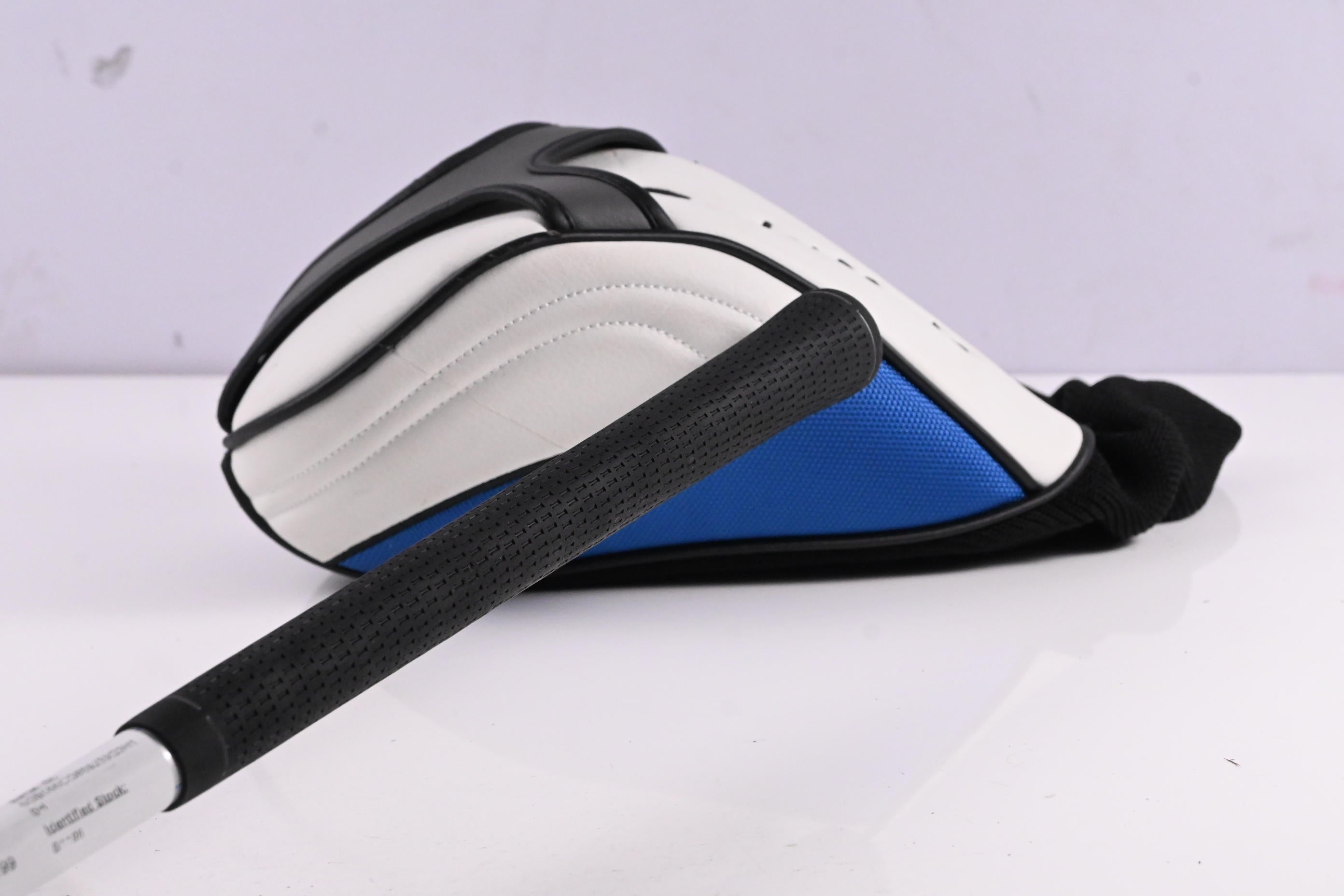 Taylormade SLDR-S Driver / 10 Degree / Regular Flex Fujikura Speeder 57 Shaft