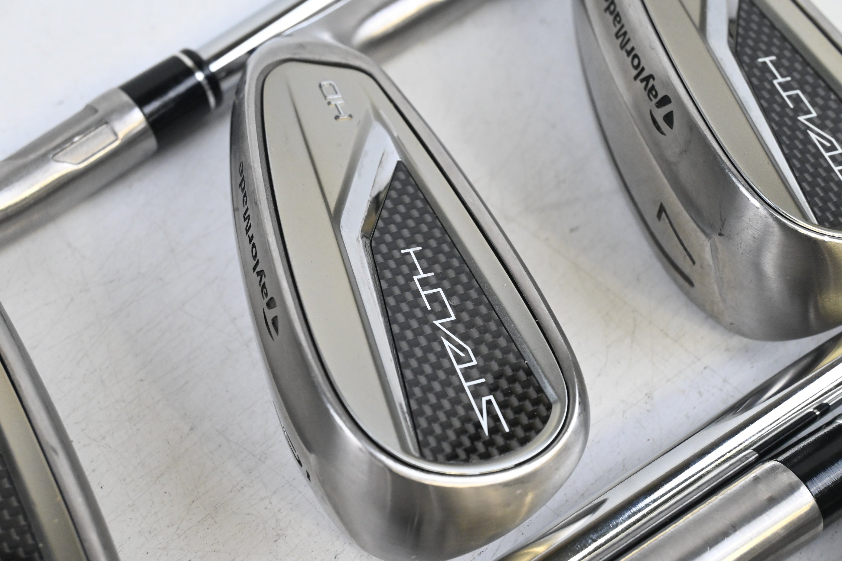 Taylormade Stealth HD Irons / 5-PW / Regular Flex KBS MAX MT 85 Shafts