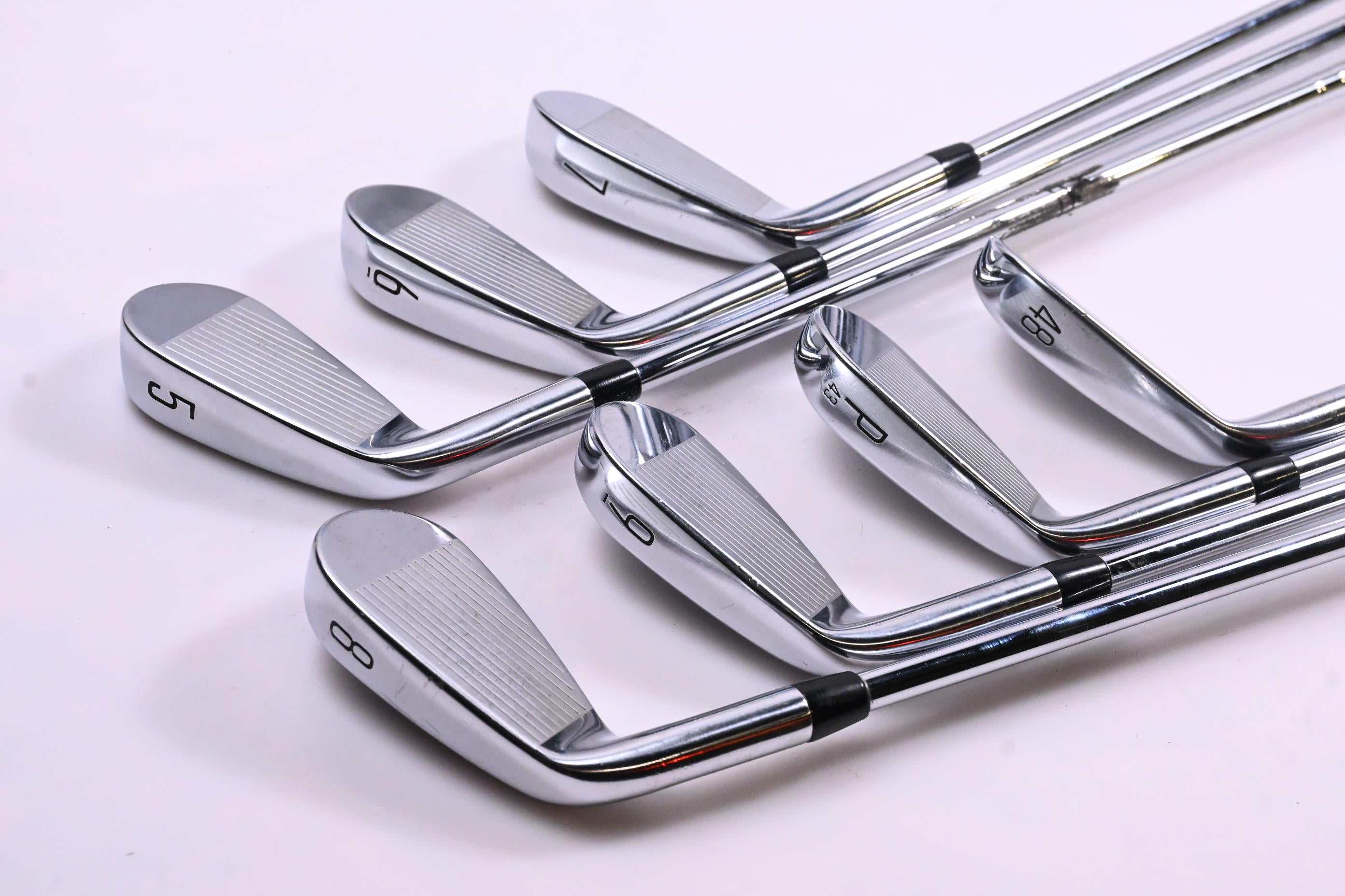Titleist T350 Irons / 5-PW+48° / Regular Flex AMT Red R300 Shafts