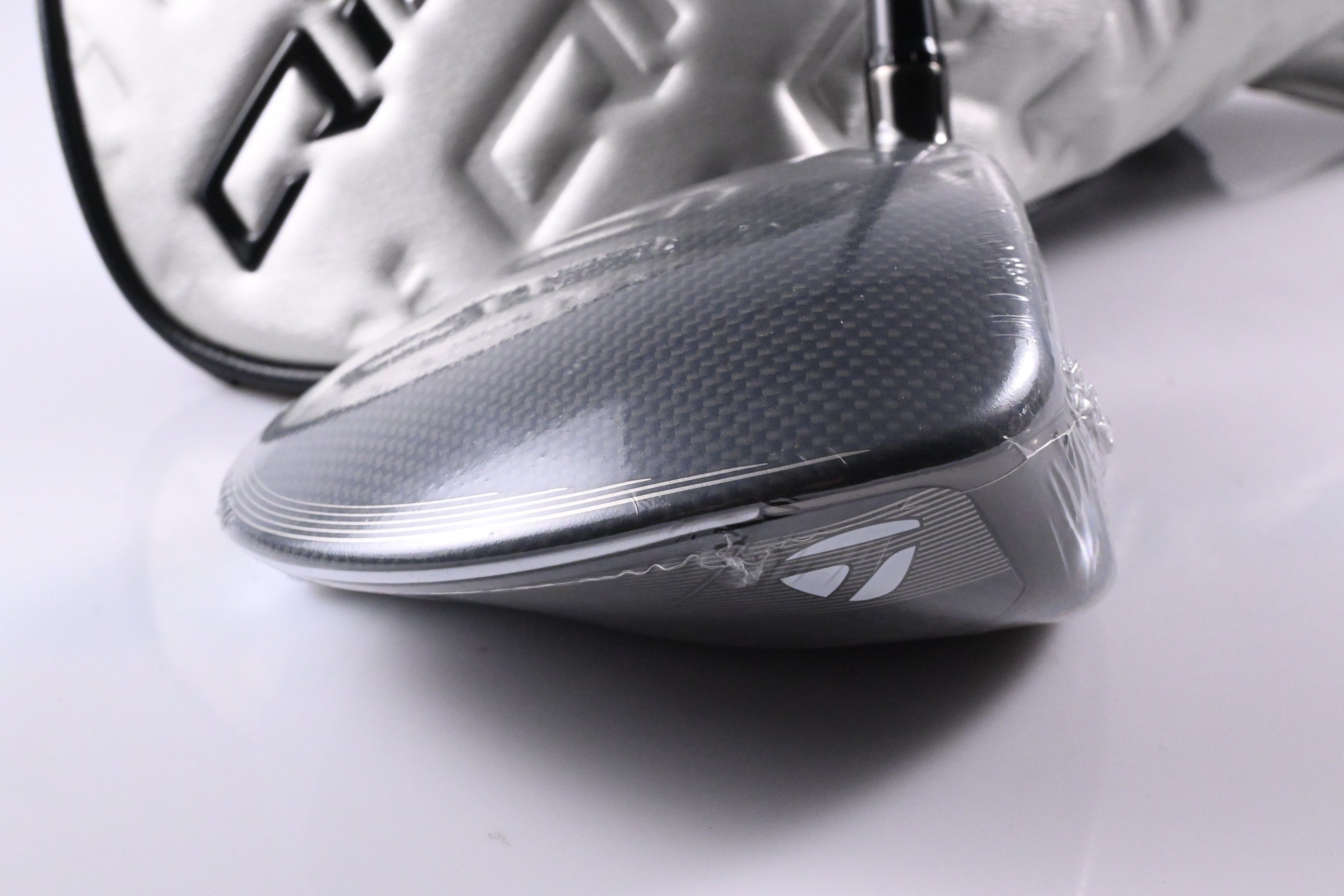 Taylormade Qi35 Max Lite Driver / 12 Degree / Regular Flex Vanquish 4 Shaft