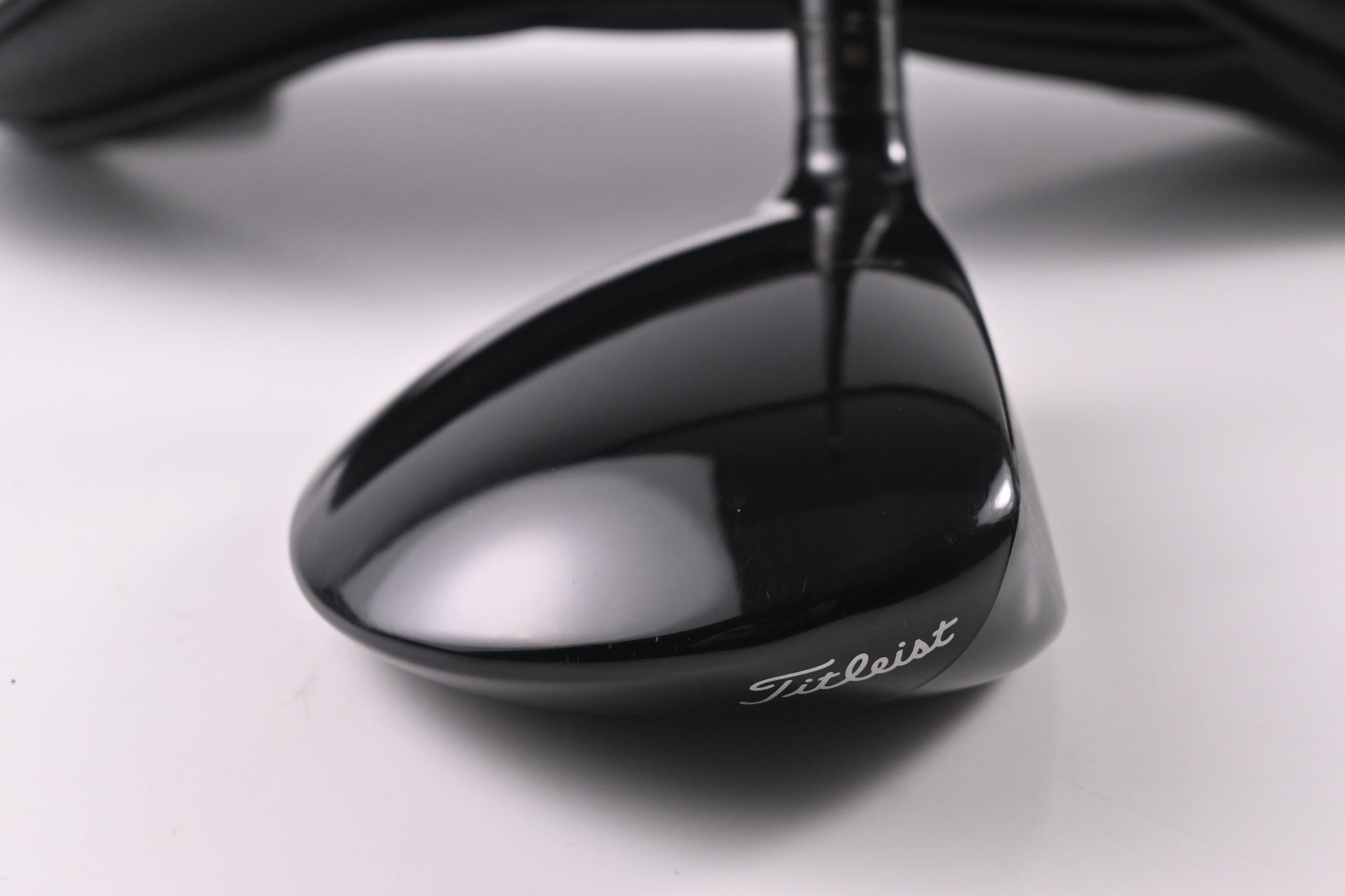 Titleist GT2 #3 Wood / 15 Degree / Stiff Flex HZRDUS Gen4 Black 70 Shaft
