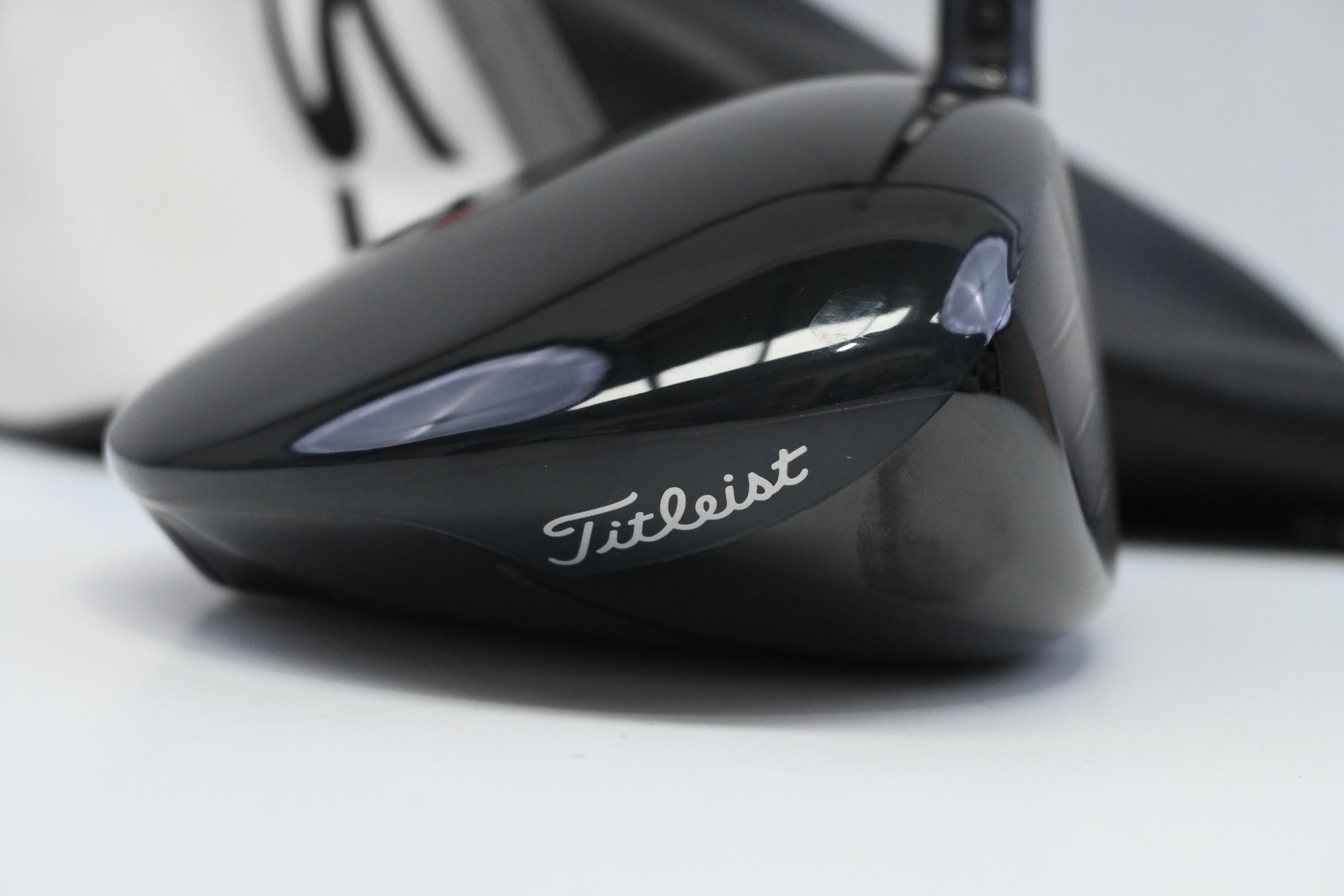 Titleist TSR2 Driver / 9 Degree / Stiff Flex HZRDUS Gen4 Black 60