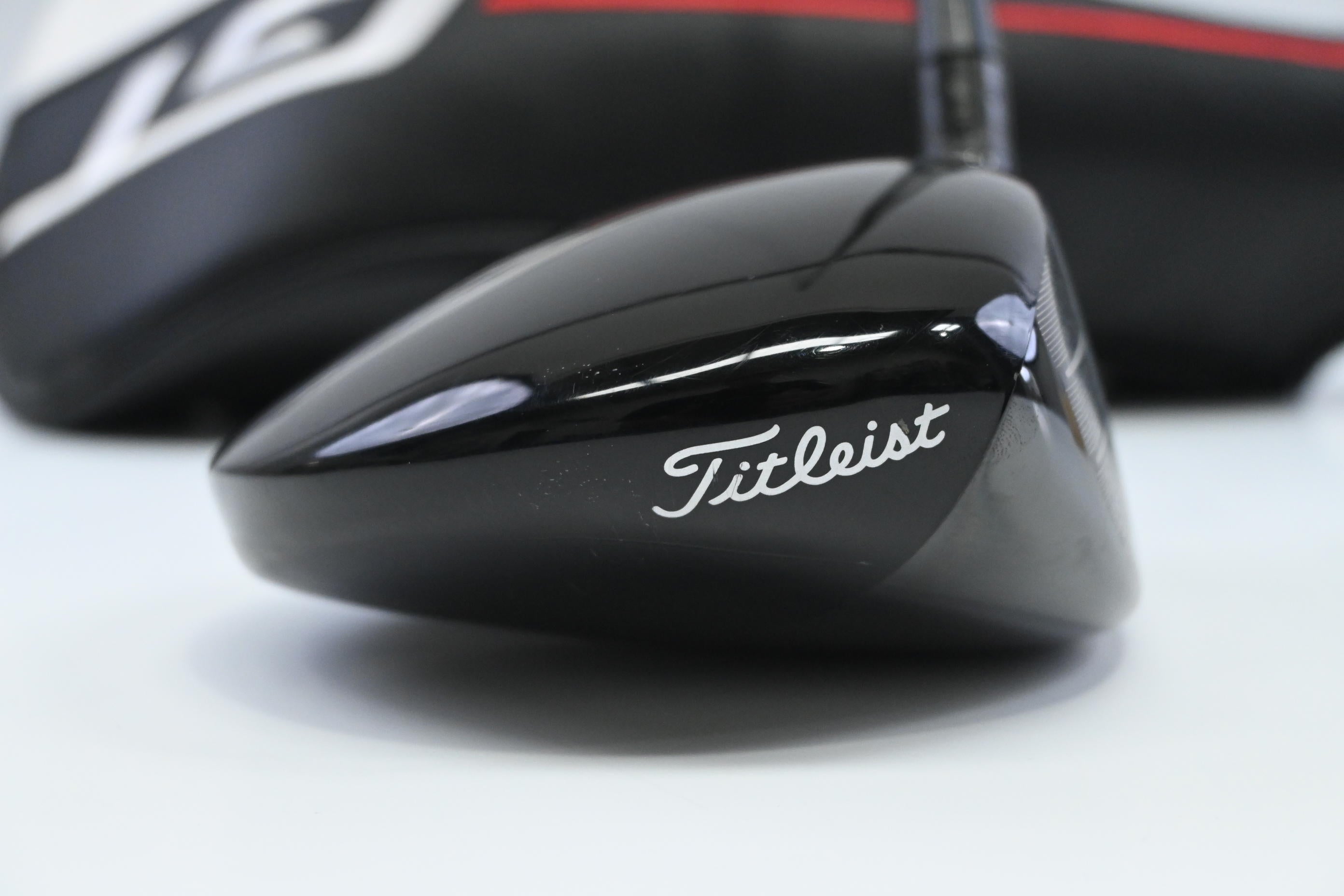 Titleist GT2 Driver / 10 Degree / Stiff Flex HZRDUS Gen4 Red CB 50 Shaft