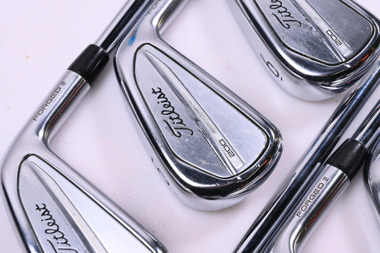 Titleist T200/T150 Combo 2023 Irons / 4-PW / Regular Flex AMT Red R300 Shafts