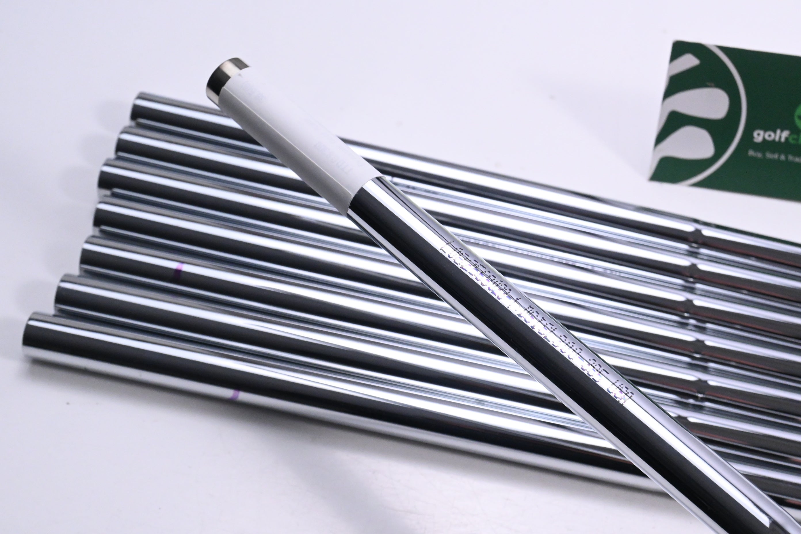 Dynamic Gold S300 Iron Shafts / Stiff Flex / Set of 8 / .355" Taper Tips