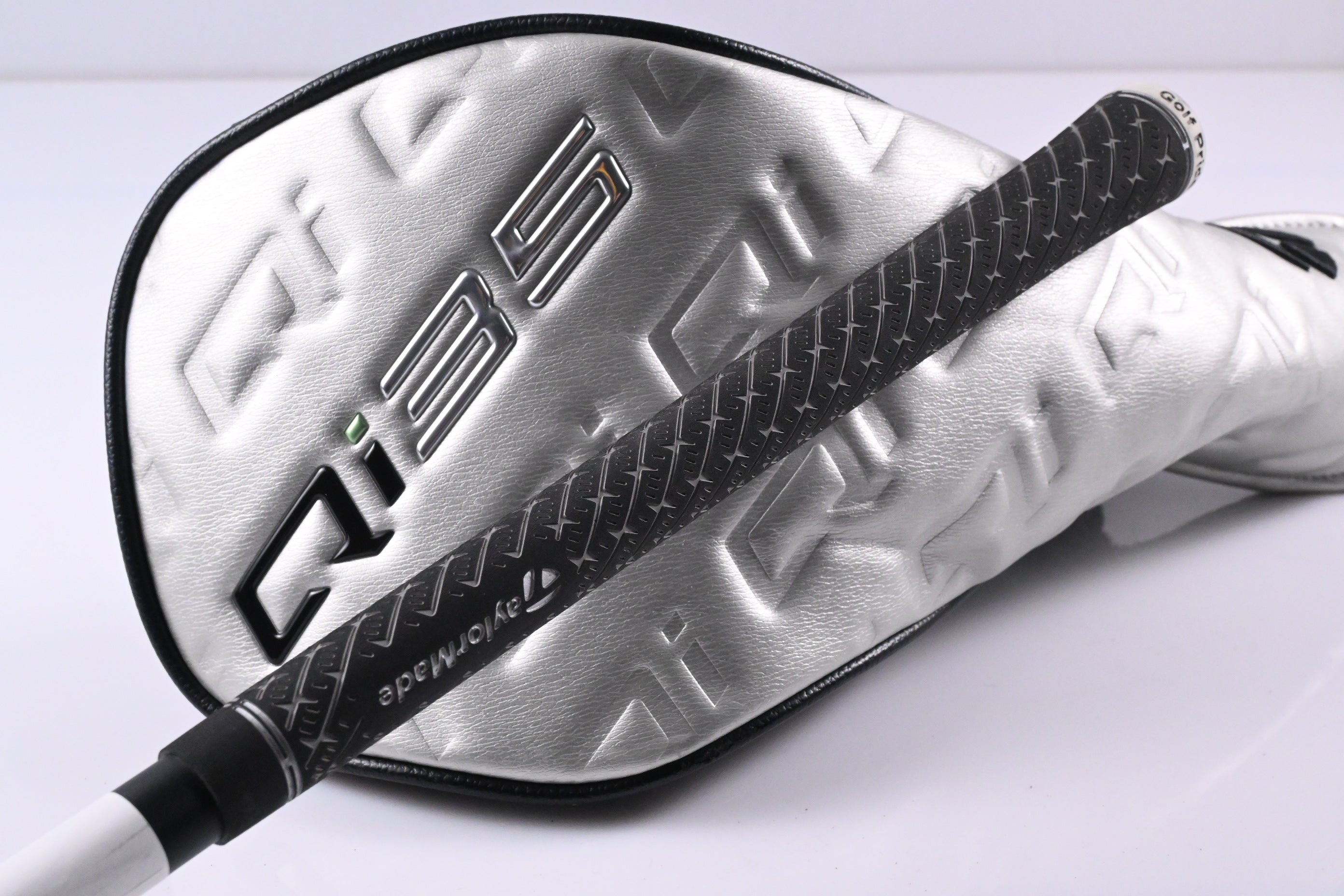 Taylormade Qi35 Max Lite Driver / 12 Degree / Regular Flex Vanquish 4 Shaft