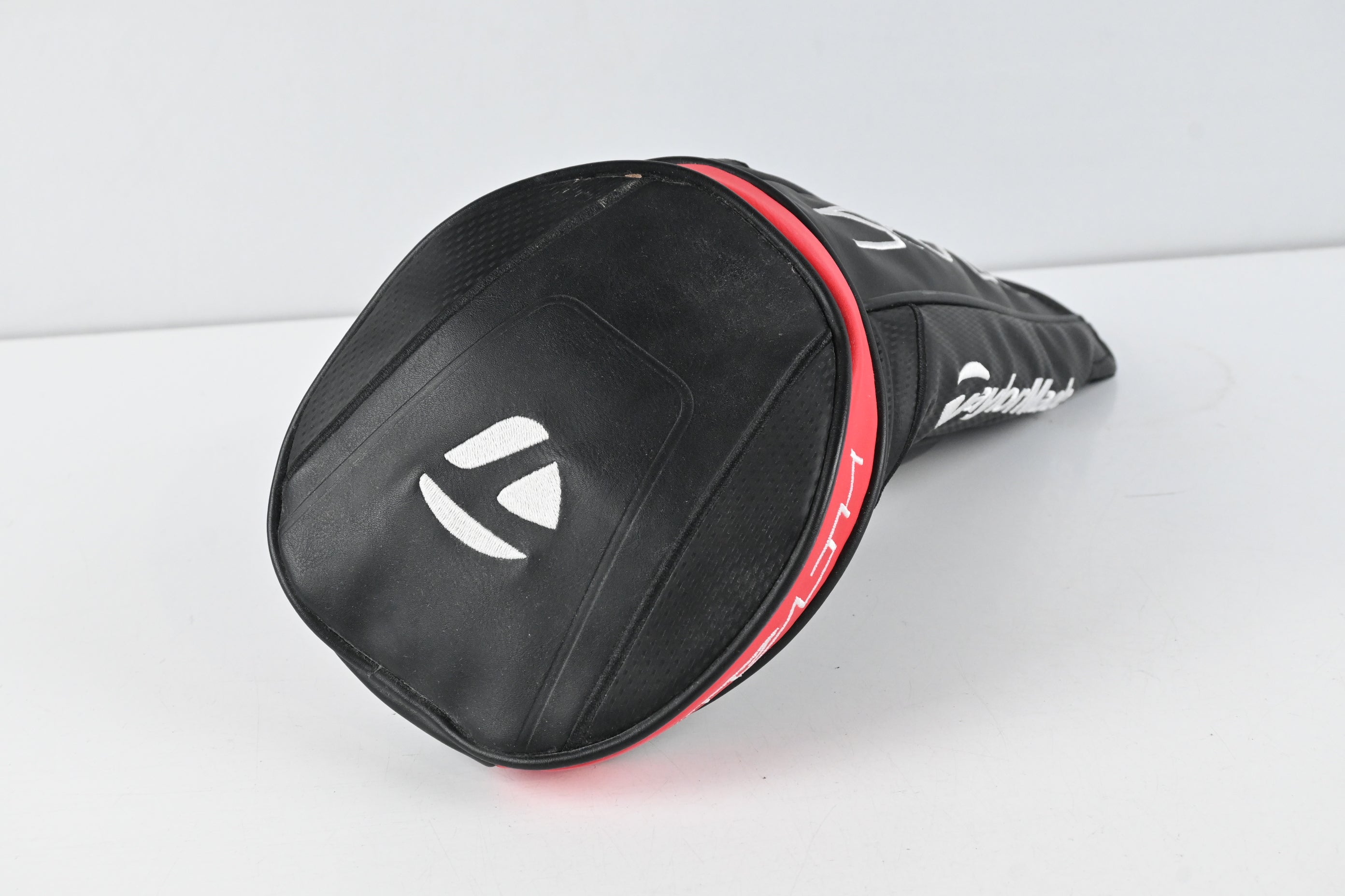 Taylormade Stealth Driver / 9 Degree / Stiff Flex Fujikura Ventus 5 Shaft
