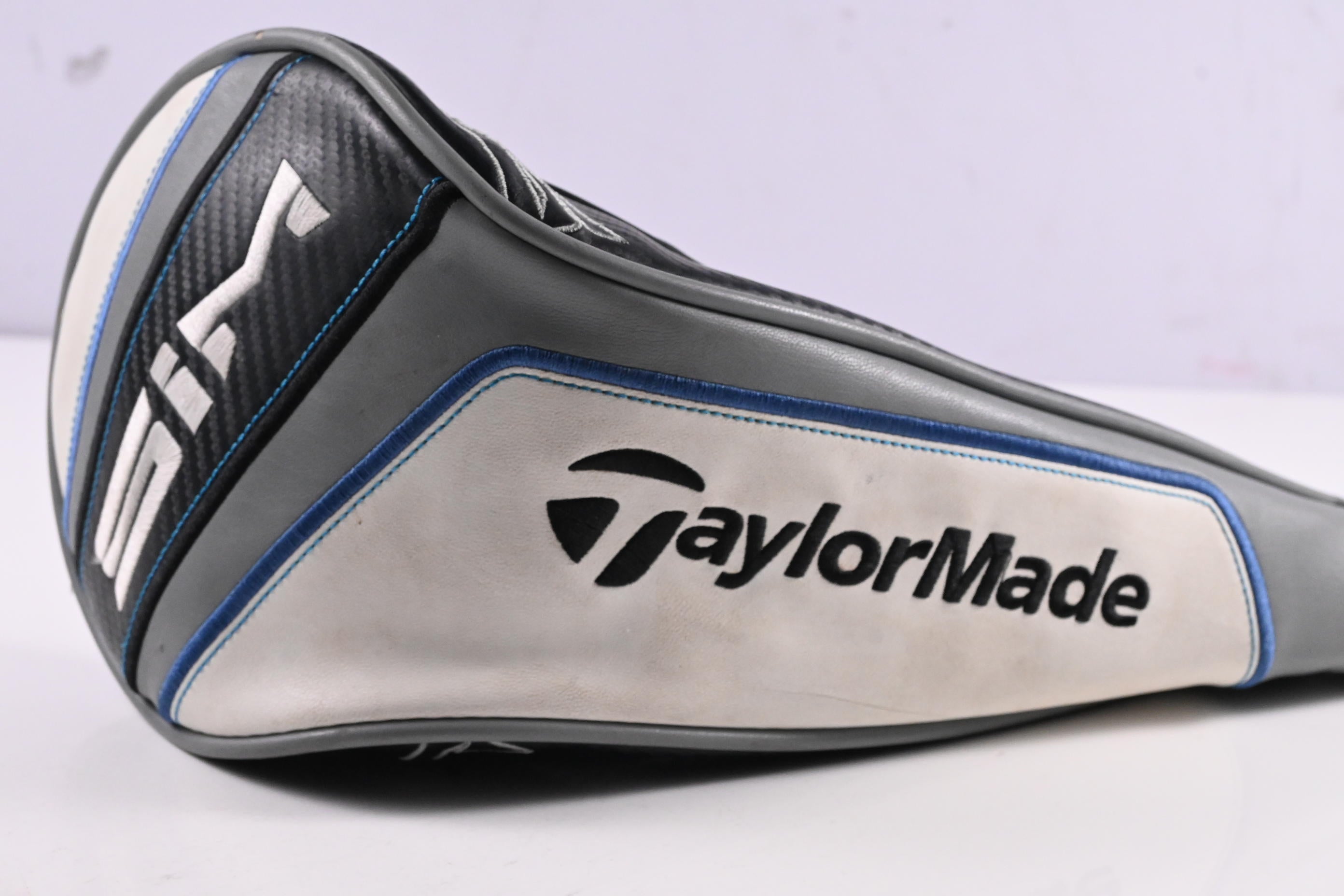 Taylormade SIM Max Driver / 10.5 Degree / Regular Flex Ventus Red 5 Shaft