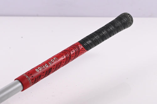 Taylormade R9 Driver / 9.5 Degree / Stiff Flex Fujikura Motore 65 Shaft