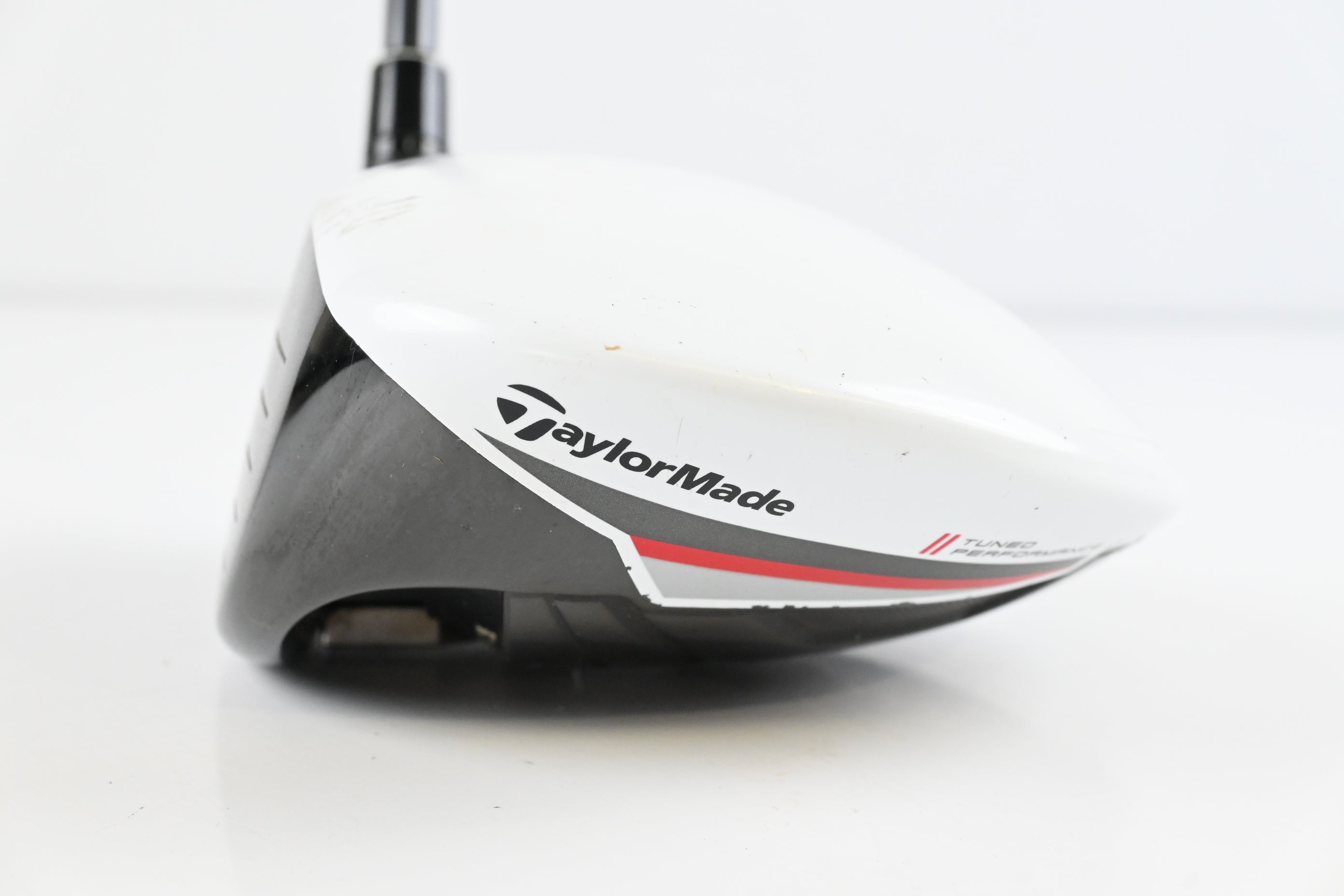 Left Hand Taylormade R15 Driver / 10.5 Degree / Regular Flex Speeder 57 Shaft