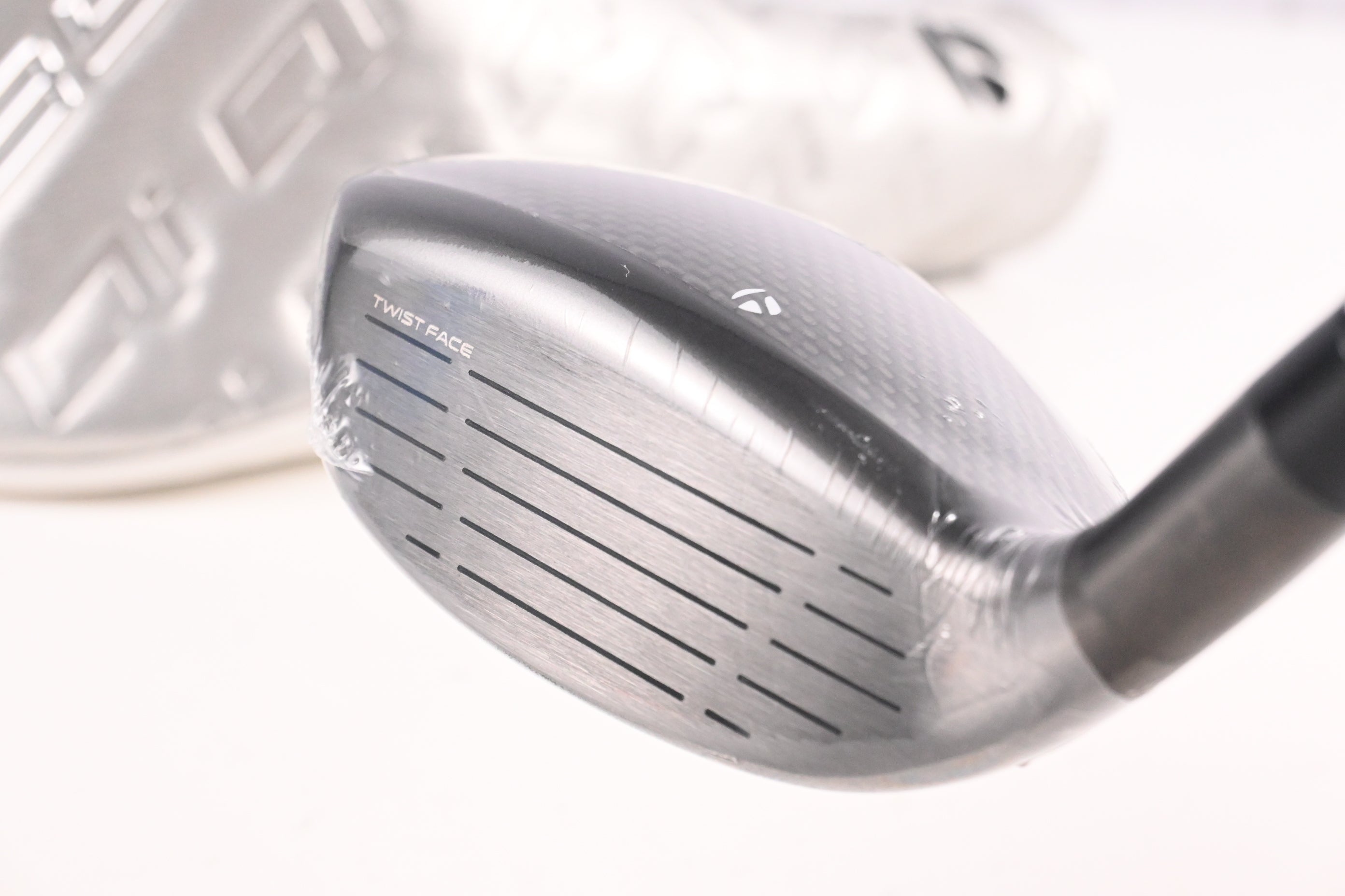 Ladies Taylormade Qi35 Max Lite #5 Hybrid / 27 Degree / Ladies Flex Air Speeder 40