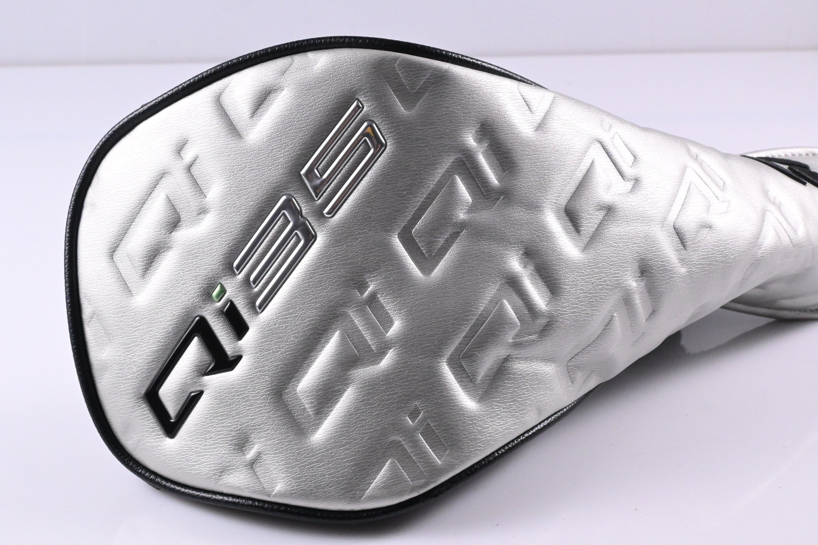 Taylormade Qi35 Max Lite Driver / 12 Degree / Regular Flex Vanquish 4 Shaft