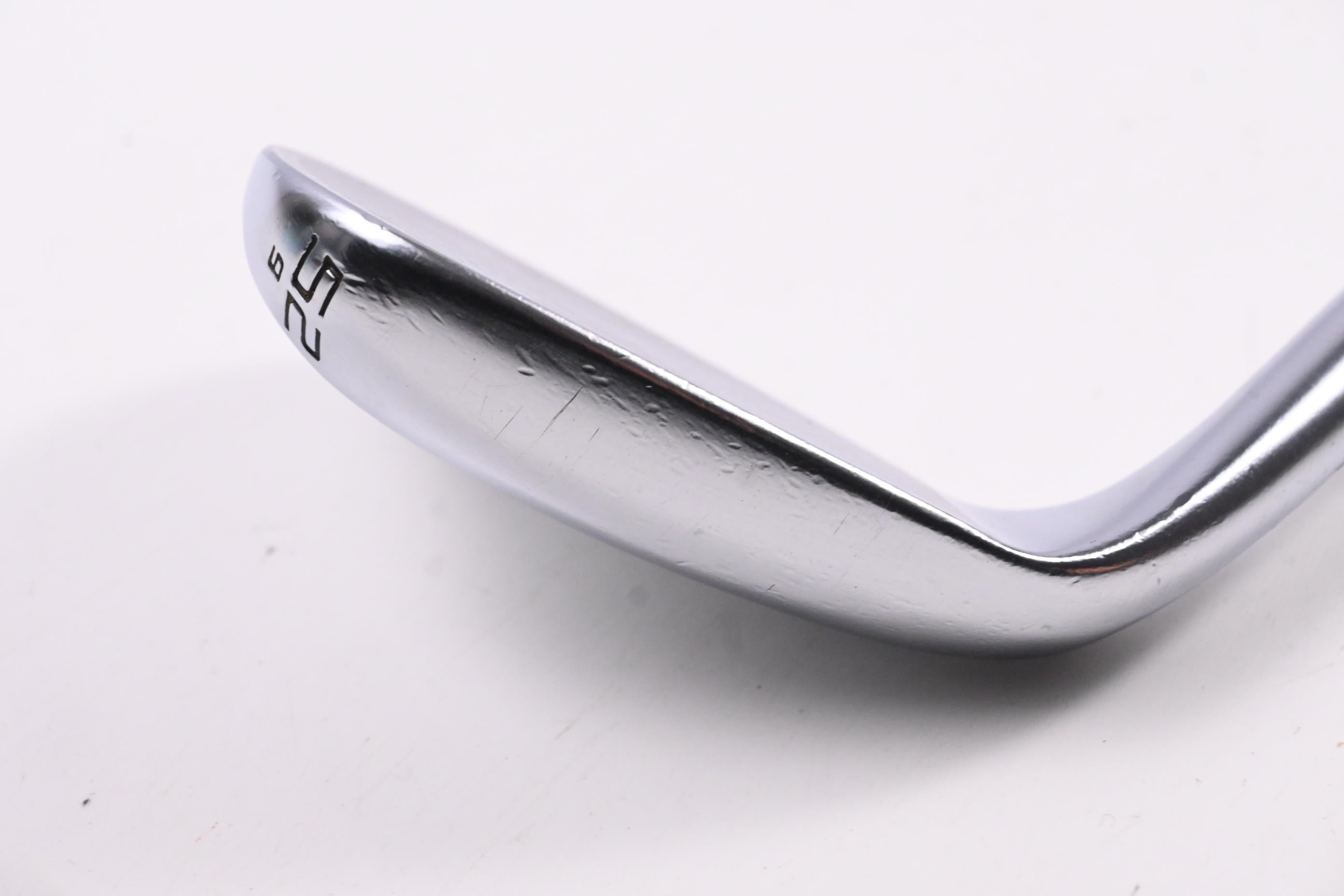 Cleveland RTX Full Face Gap Wedge / 52 Degree / Wedge Flex Dynamic Gold Spinner