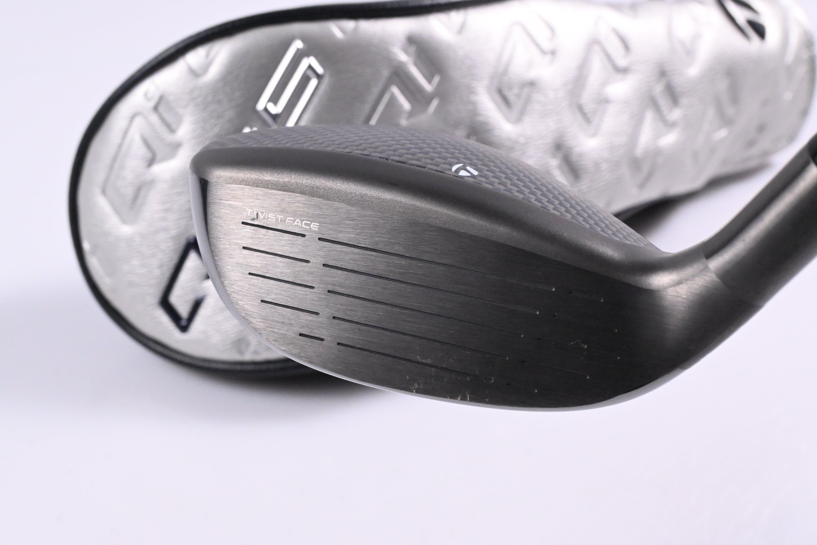 Taylormade Qi35 Max Lite #5 Hybrid / 27 Degree / Senior Flex Vanquish 5 Shaft