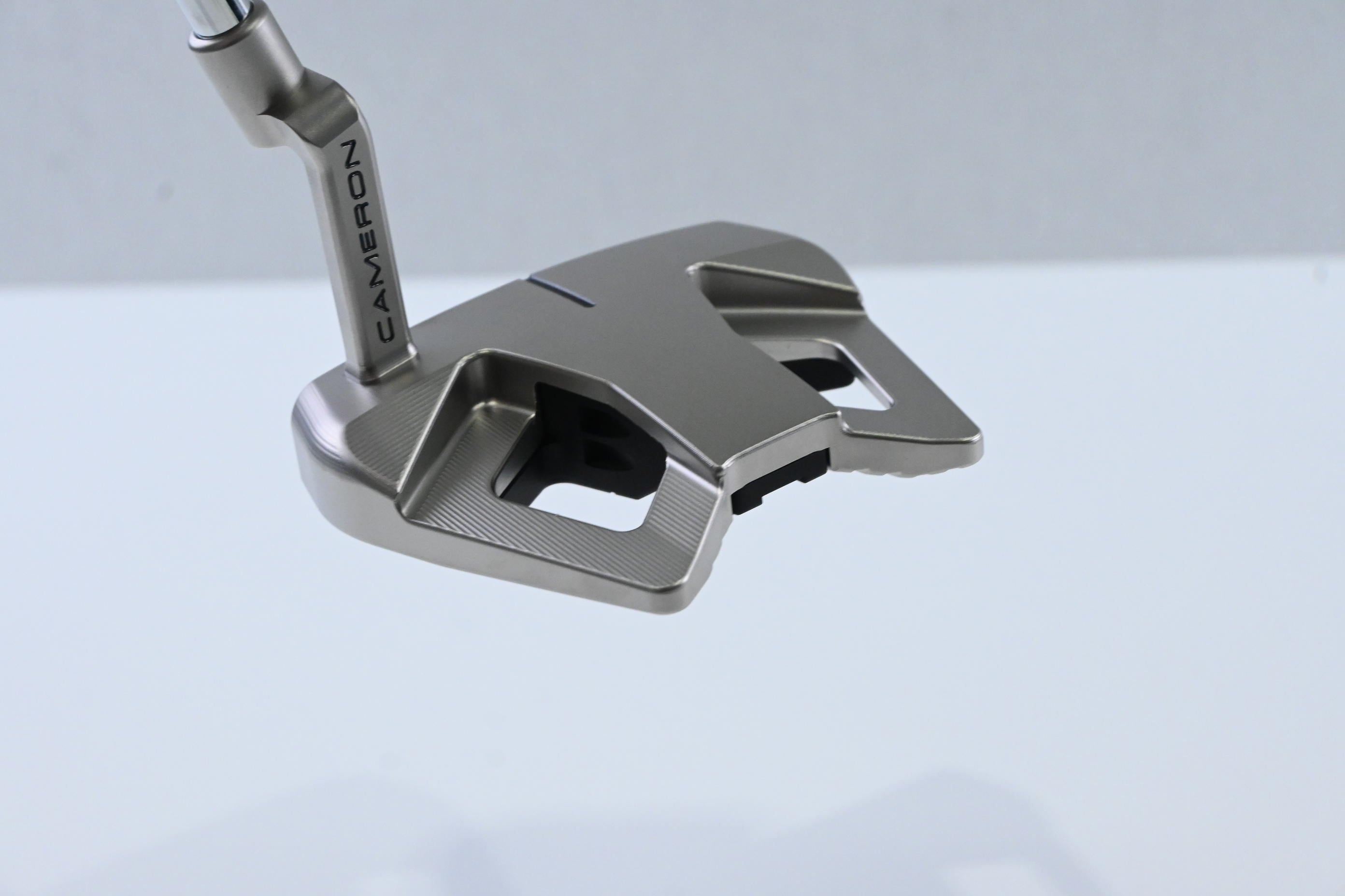 Scotty Cameron 2026 Phantom 9.2R Putter / 35 Inch