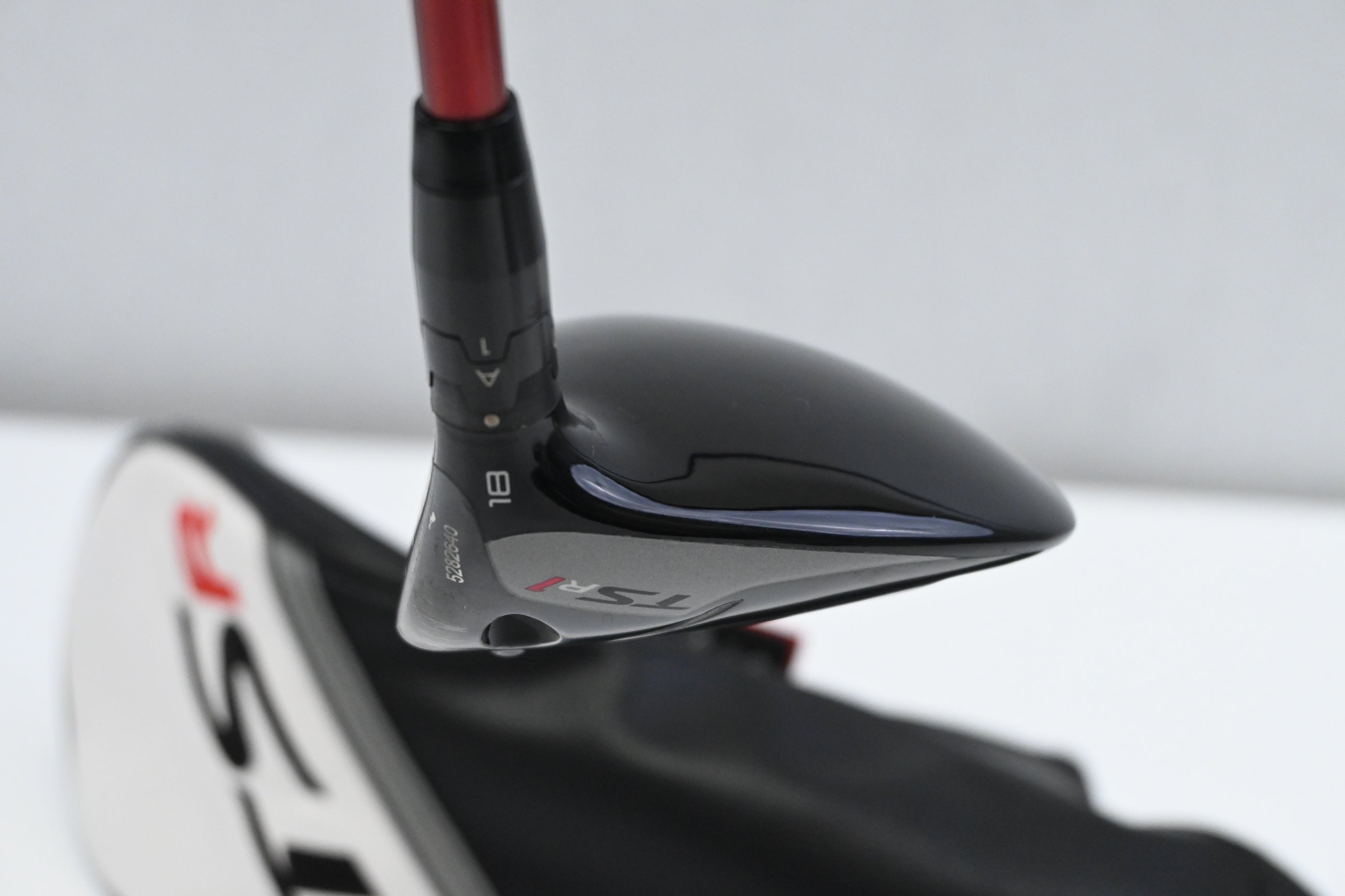 Titleist TSR1 #5 Wood / 18 Degree / Regular Flex Denali Red 60 Shaft