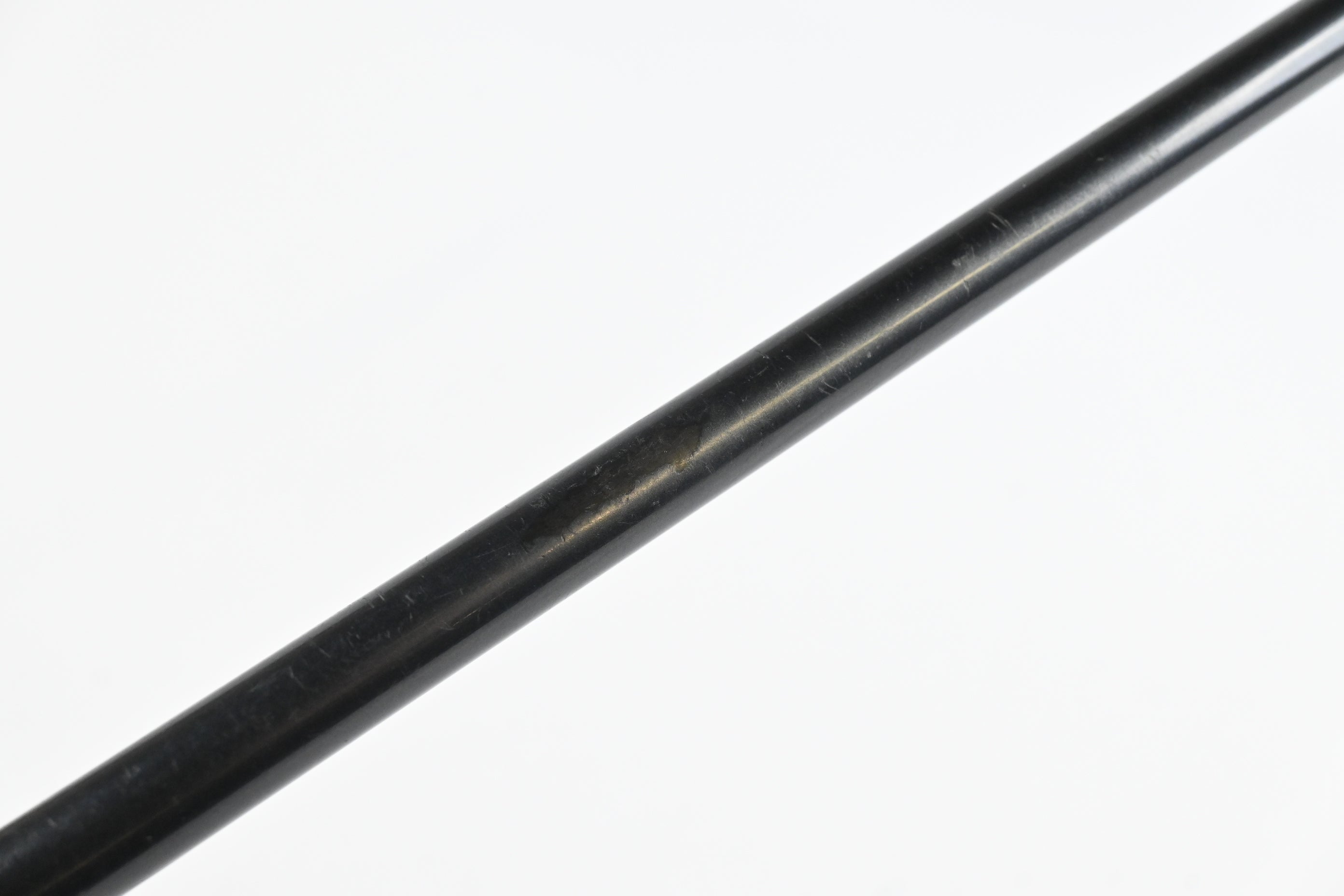 Left Hand Taylormade R15 Driver / 10.5 Degree / Regular Flex Speeder 57 Shaft
