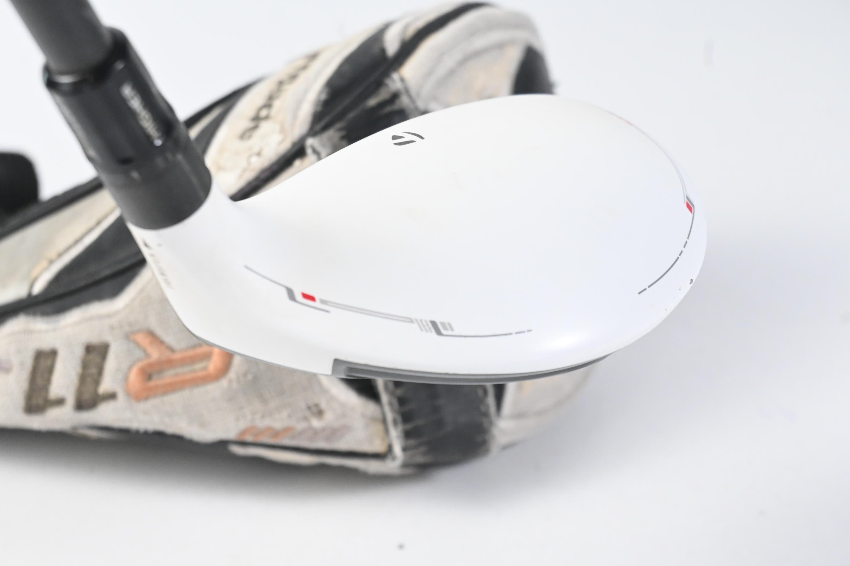 Taylormade Rescue 11 #3 Hybrid / 18 Degree / Regular Flex Aldila RIP 65 Shaft