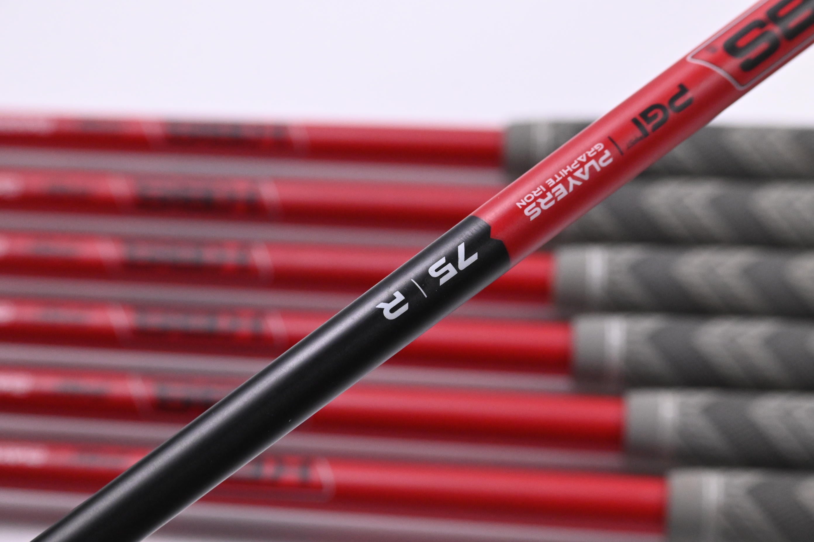 Cobra DS-Adapt Irons / 6-PW+GW+SW / Regular Flex KBS PGI 75 Shafts