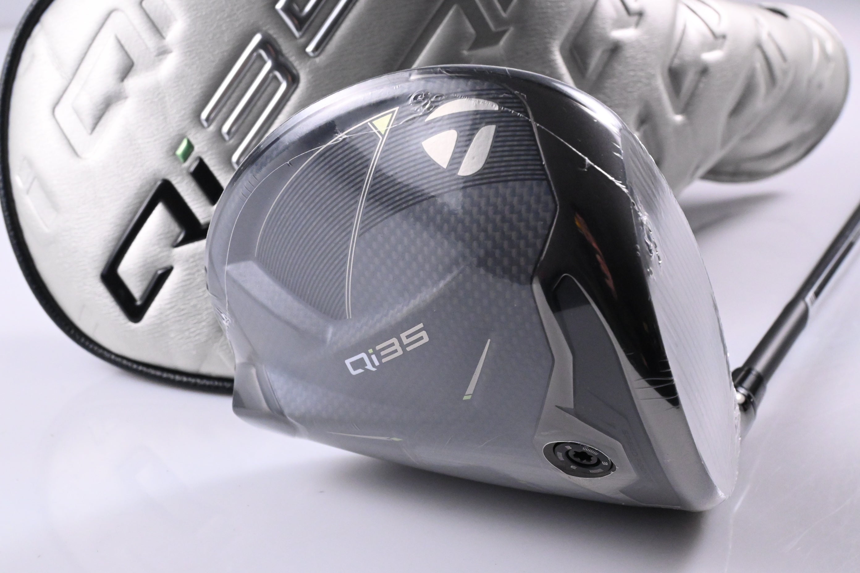 Taylormade Qi35 Driver / 10.5 Degree / Stiff Flex Ventus Blue 5 Shaft