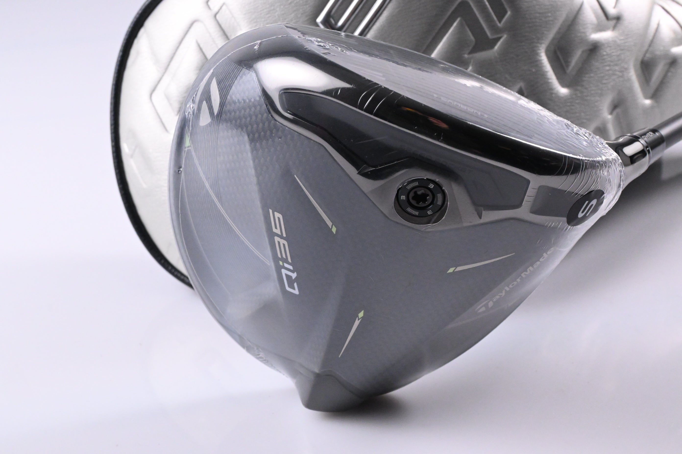 Taylormade Qi35 Driver / 10.5 Degree / Stiff Flex Ventus Blue 5 Shaft