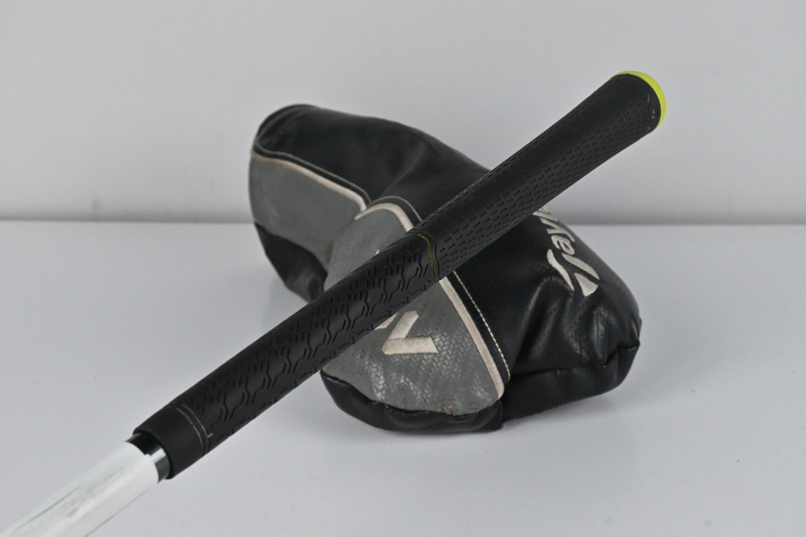 Left Hand Taylormade M2 2017 Driver / 10.5 Degree / Senior Flex Fujikura Pro 56