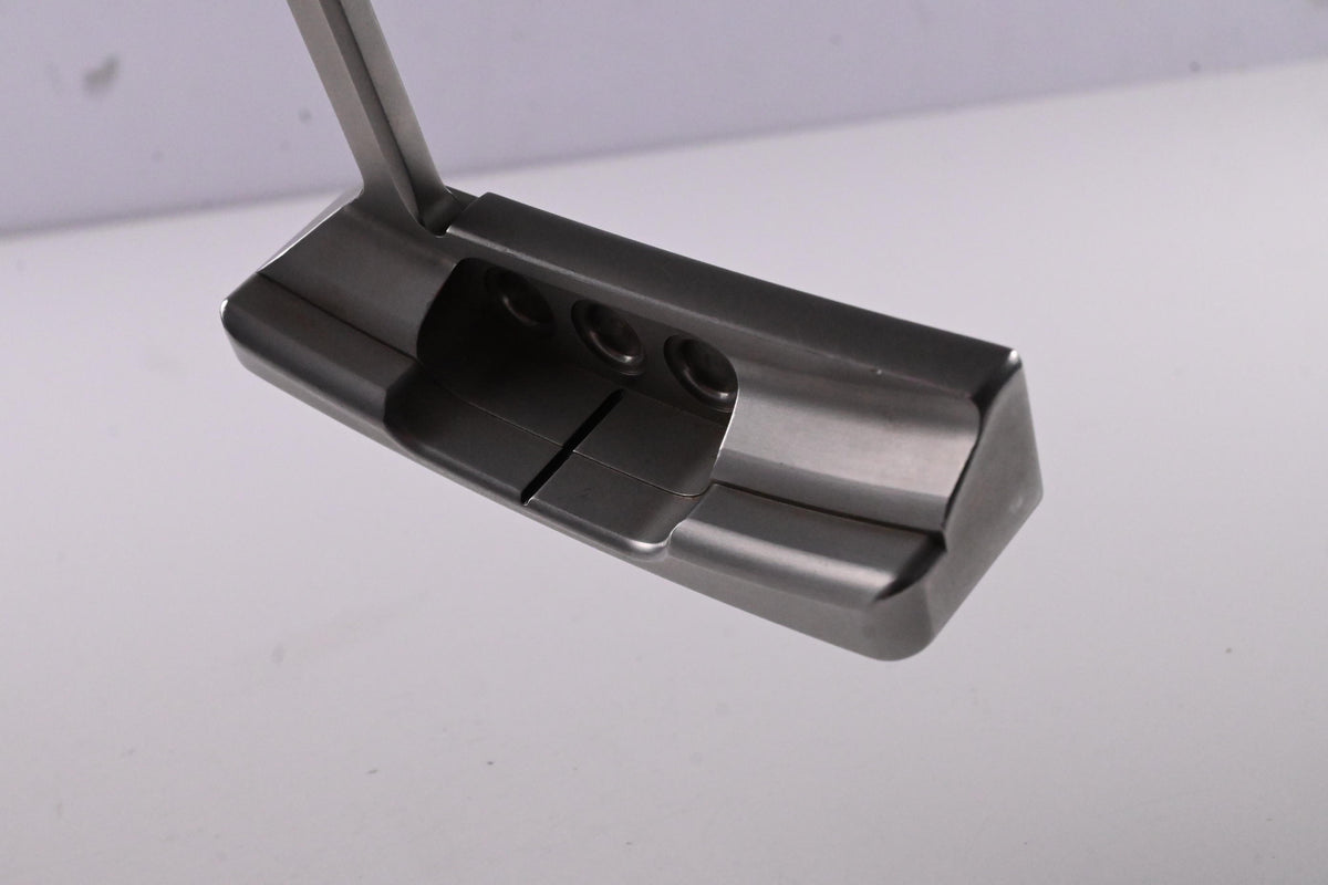 Scotty Cameron California Sea Mist Monterey Putter / 34 Inch