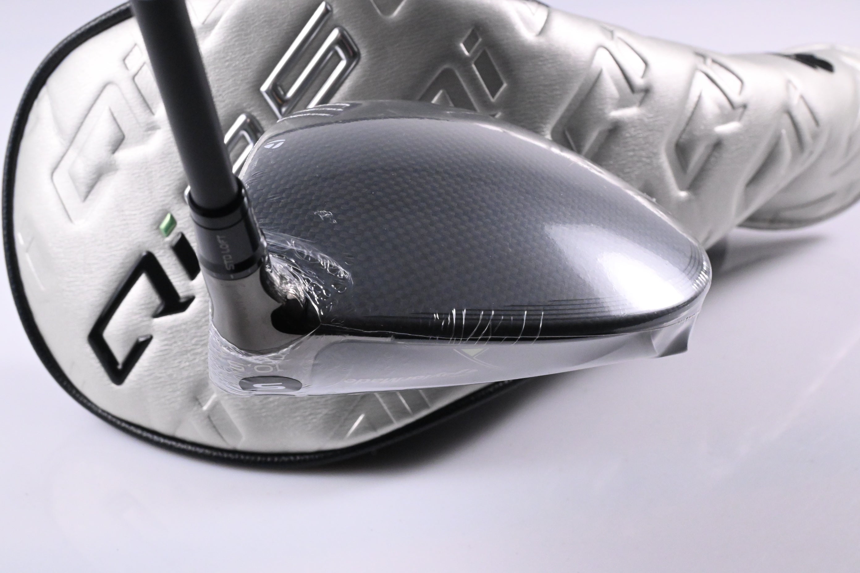 Taylormade Qi35 Driver / 10.5 Degree / Stiff Flex Ventus Blue 5 Shaft