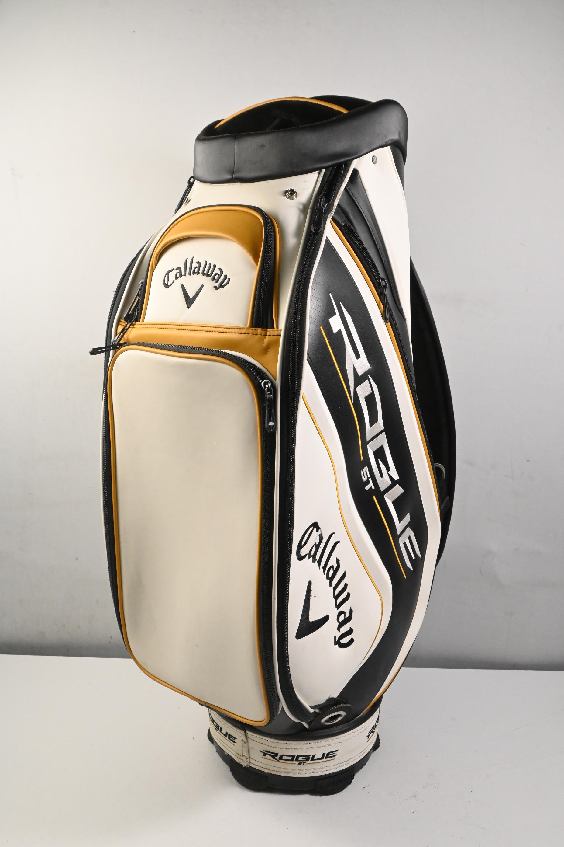 Callaway Rogue ST Tour Bag / 6-Way Divider / White, Black & Gold