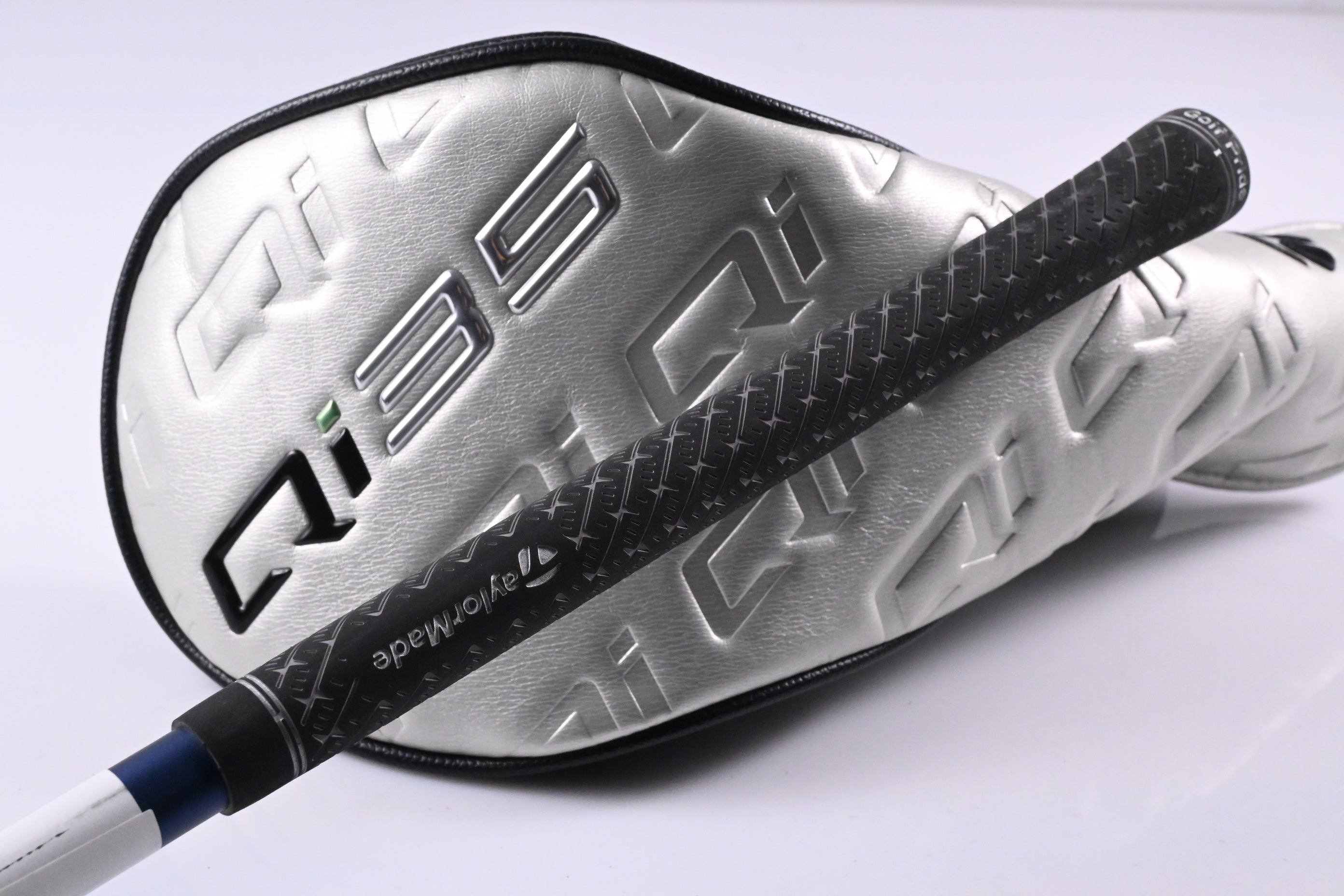 Taylormade Qi35 Driver / 10.5 Degree / Stiff Flex Ventus Blue 5 Shaft