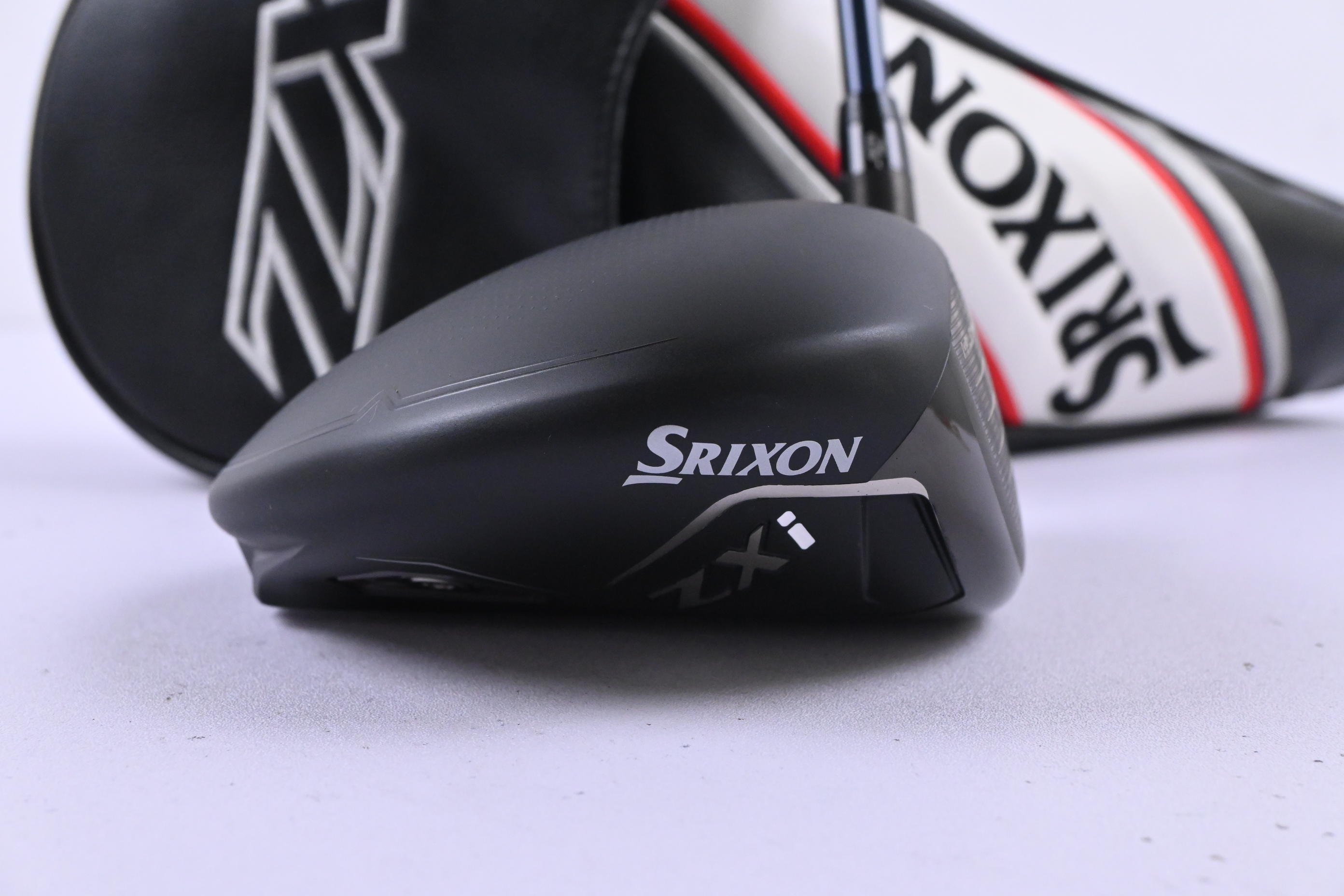 Srixon ZXi Driver / 10.5 Degree / Regular Flex Fujikura Ventus TR Blue 6 Shaft