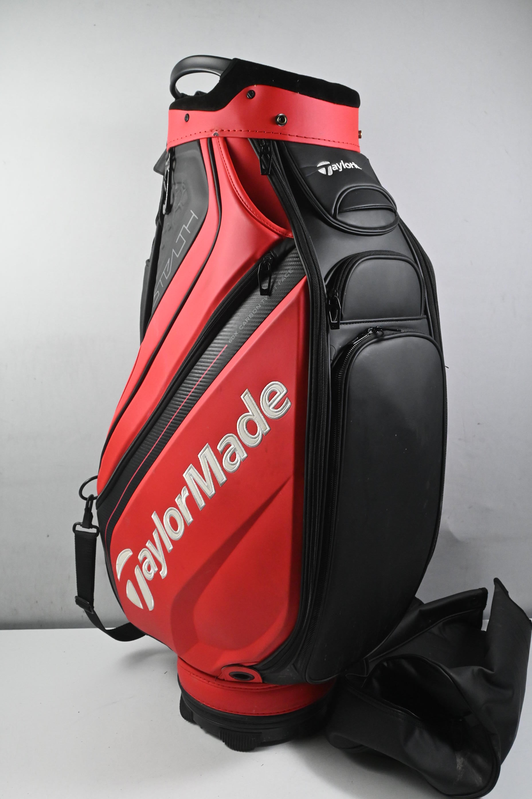 Taylormade Stealth Tour Bag / 6-Way Divider / Red & Black