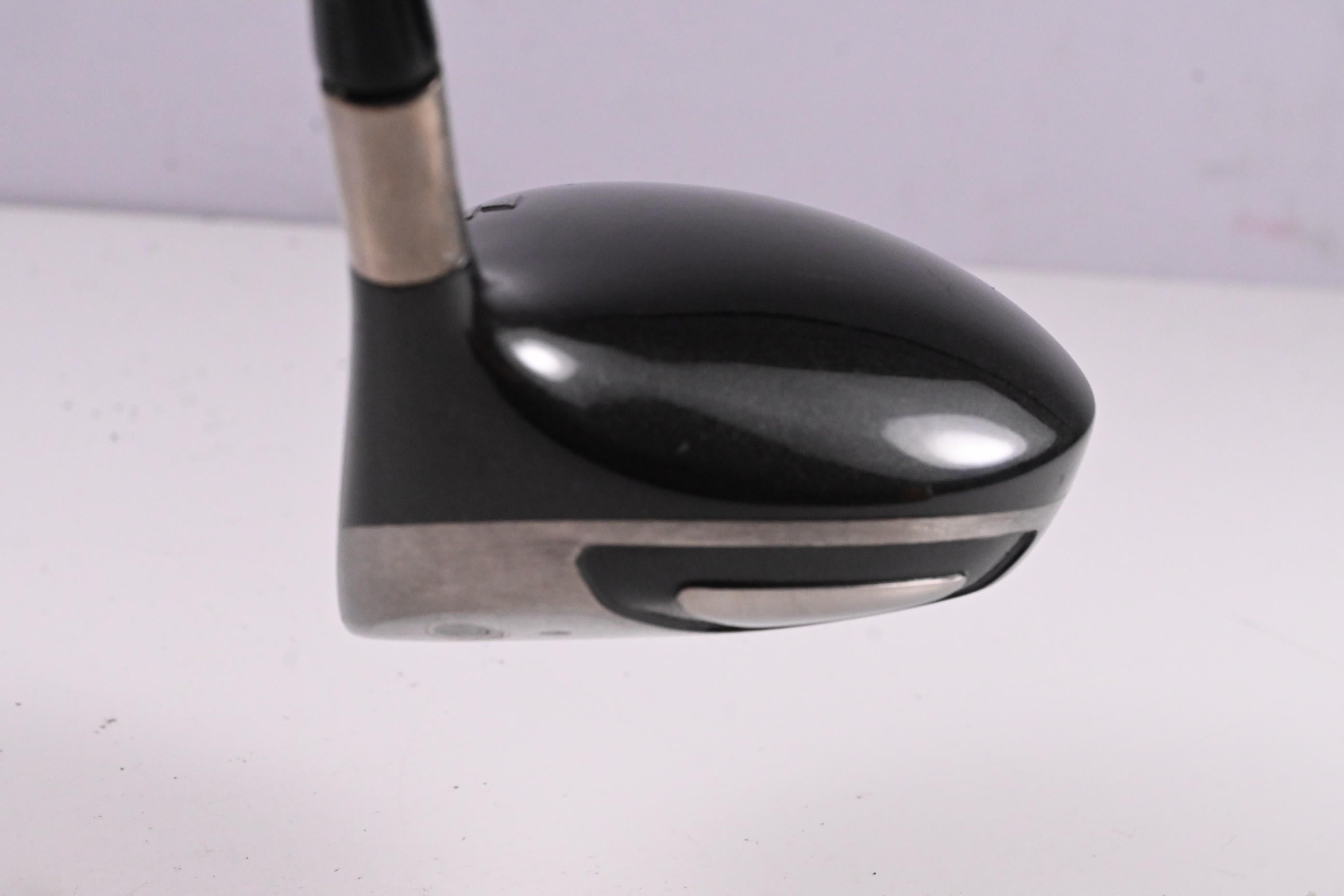 Titleist 905 T Pro Driver / 9.5 Degree / Stiff Flex Vista Tour Series 60 Shaft