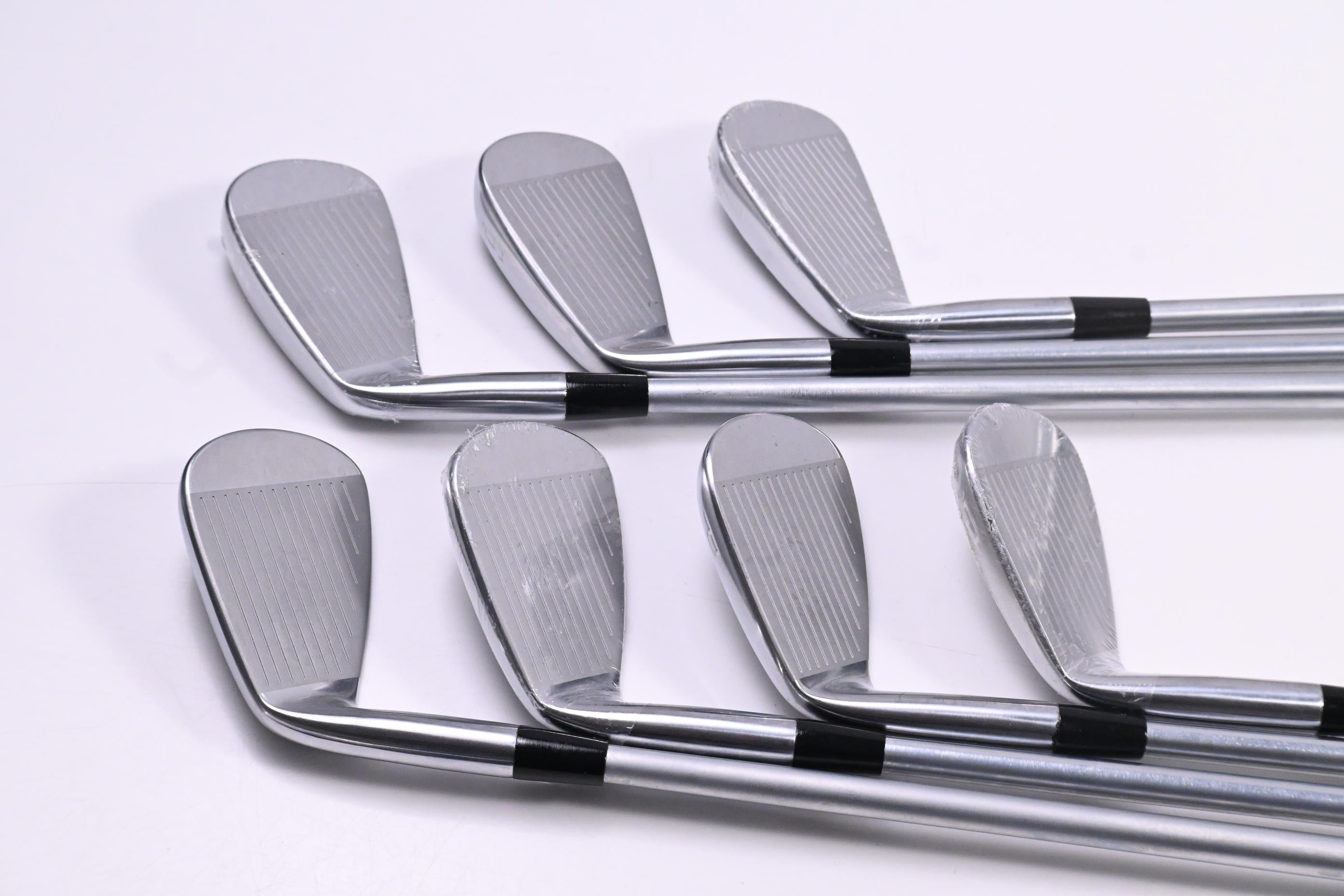Mizuno Pro 243 Irons / 5-PW+GW / Stiff Flex Project X LS 120 Shafts