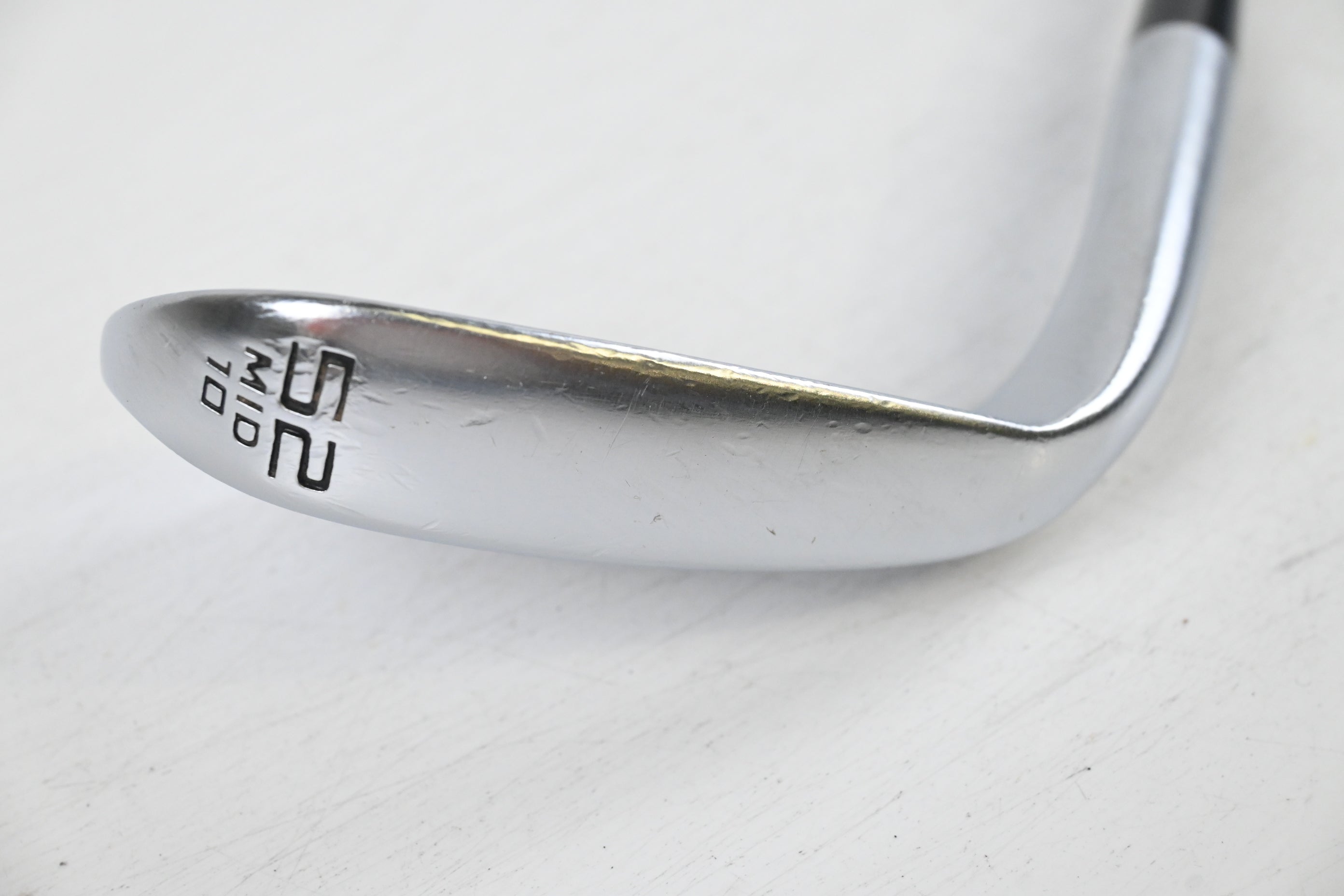 Cleveland RTX ZipCore Gap Wedge / 52 Degree / Wedge Flex Dynamic Gold Spinner