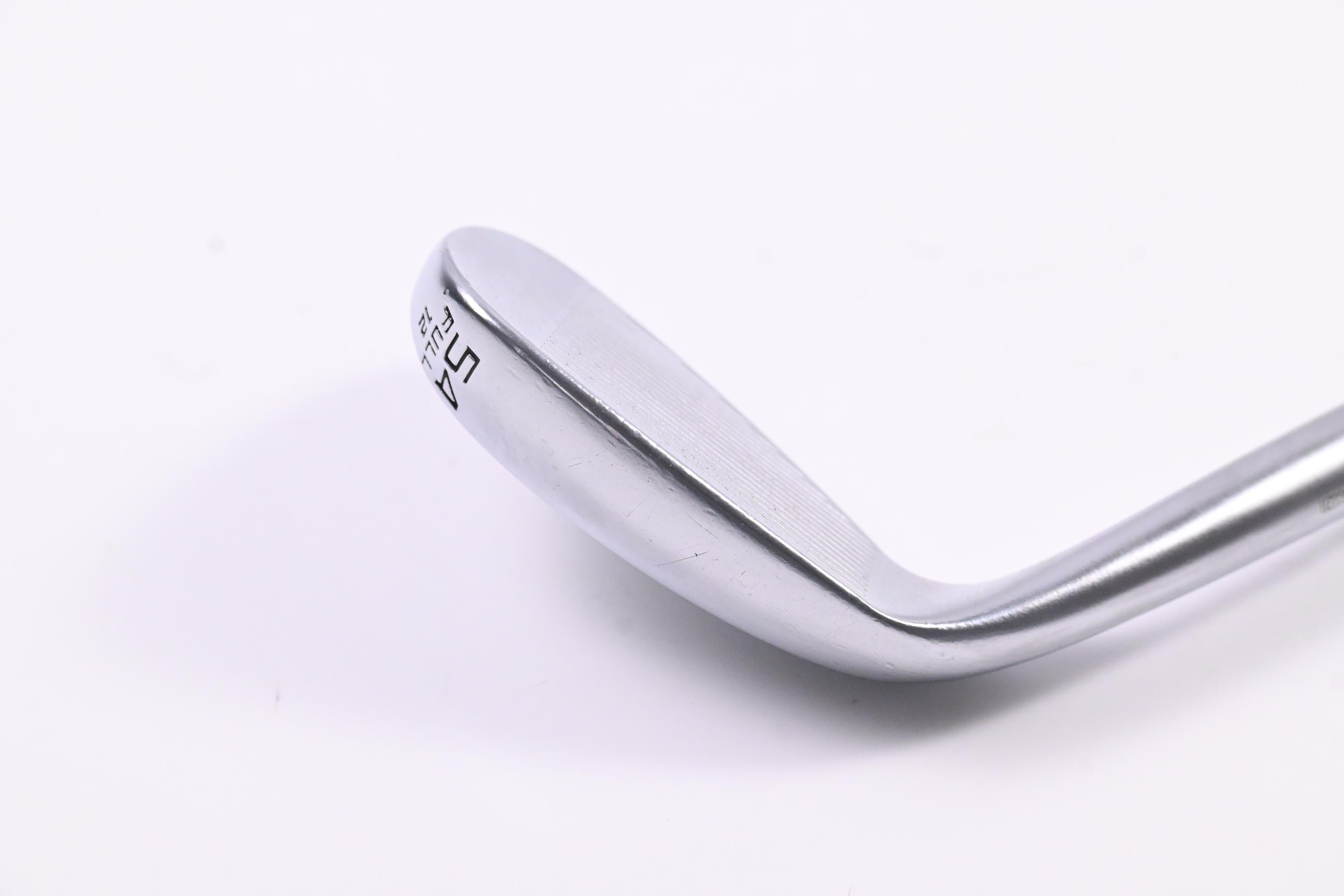 Cleveland RTX Full Face Sand Wedge / 54 Degree / Wedge Flex Dynamic Gold Spinner