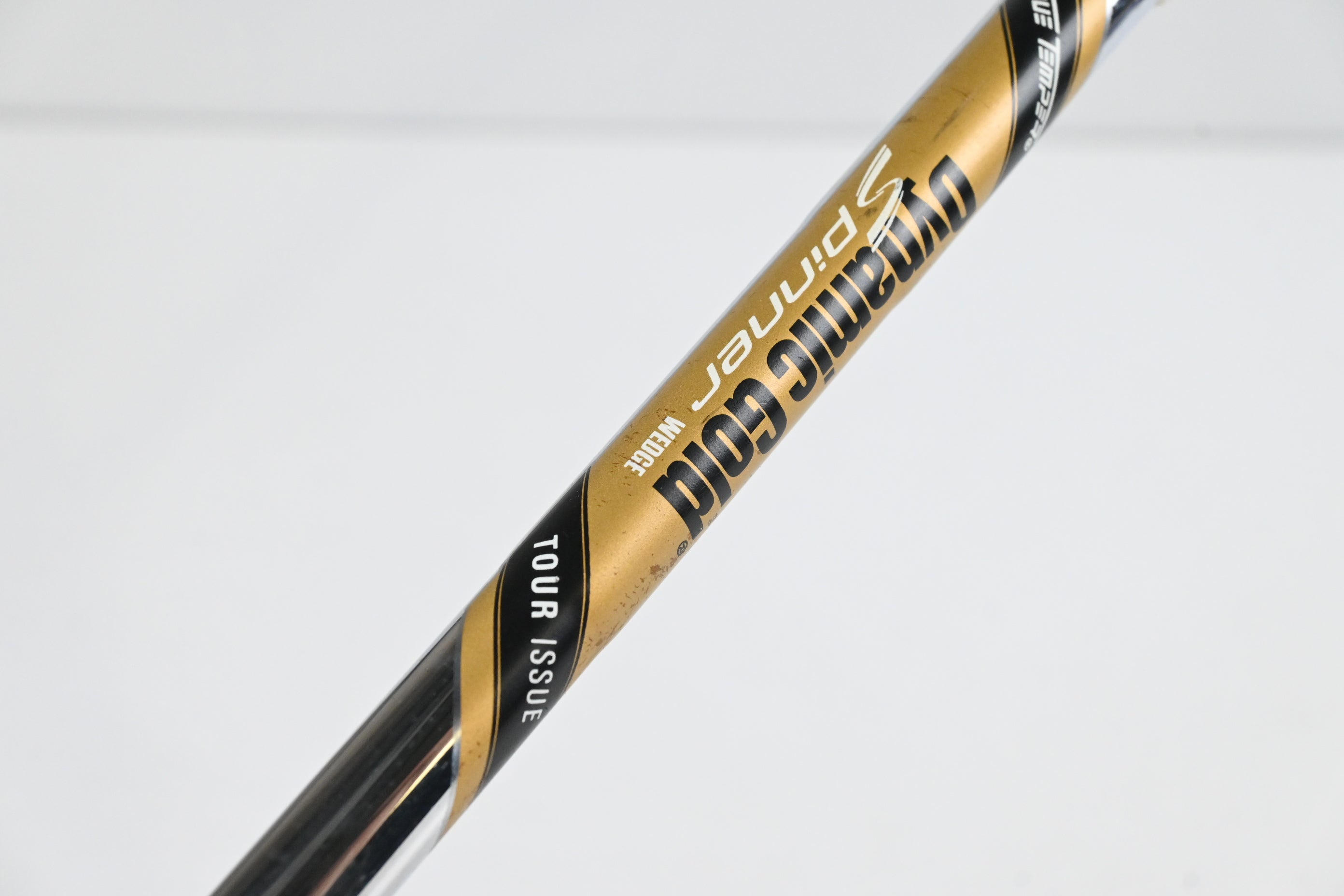 Cleveland RTX ZipCore Gap Wedge / 52 Degree / Wedge Flex Dynamic Gold Spinner