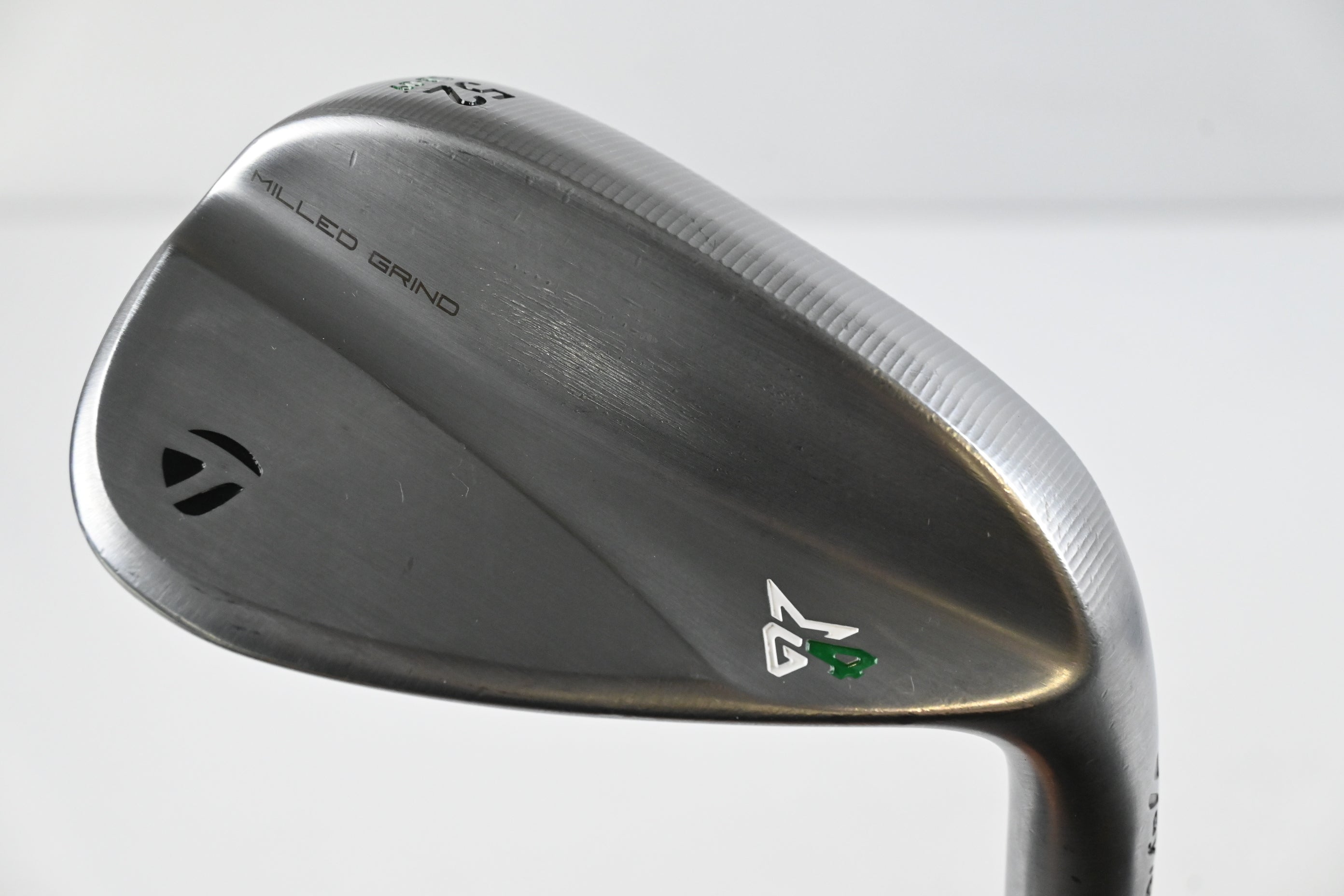 Taylormade Milled Grind 4 Gap Wedge / 52 Degree / Wedge Flex Dynamic Gold Shaft