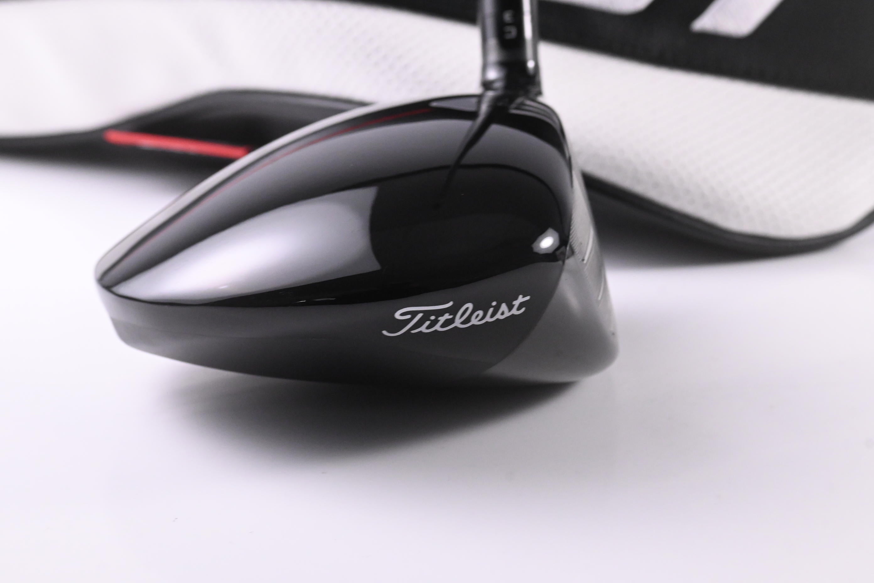 Titleist GT2 Driver / 11 Degree / Regular Flex Tensei AV Blue 55 Shaft