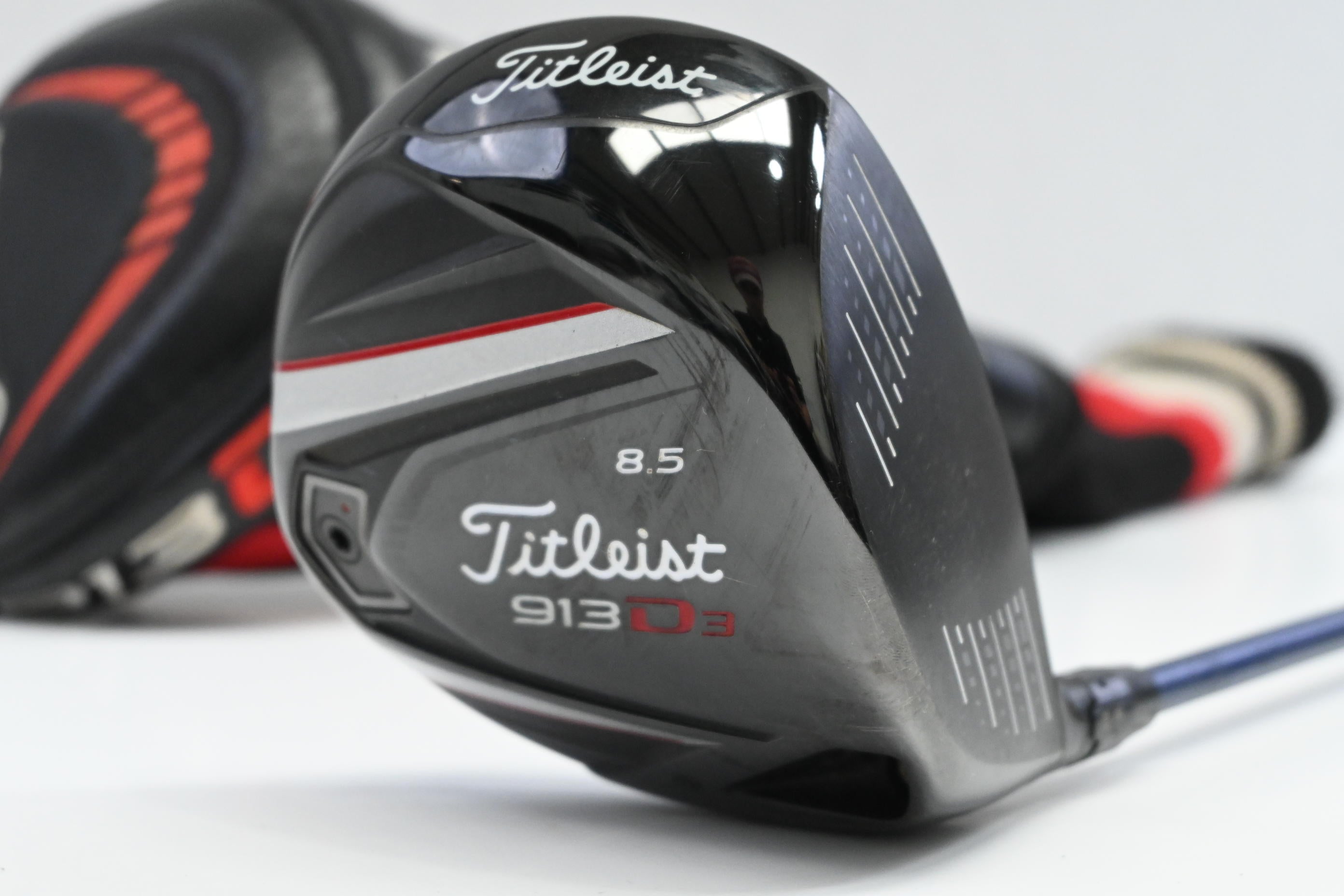 Titleist 913 D3 Driver / 8.5 Degree / Stiff Flex Project X-7C3 Shaft
