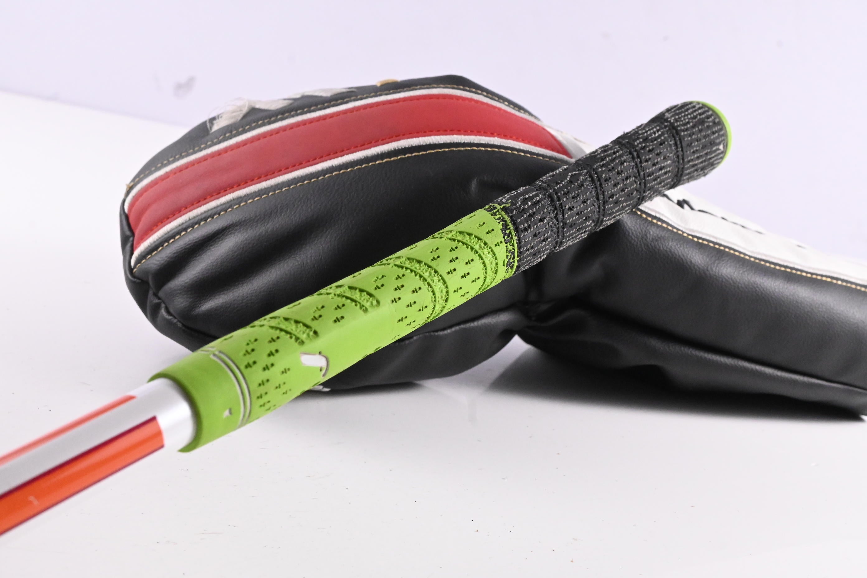 Left Hand Taylormade M1 2016 Driver / 9.5 Degree / Senior Flex Tour AD 40