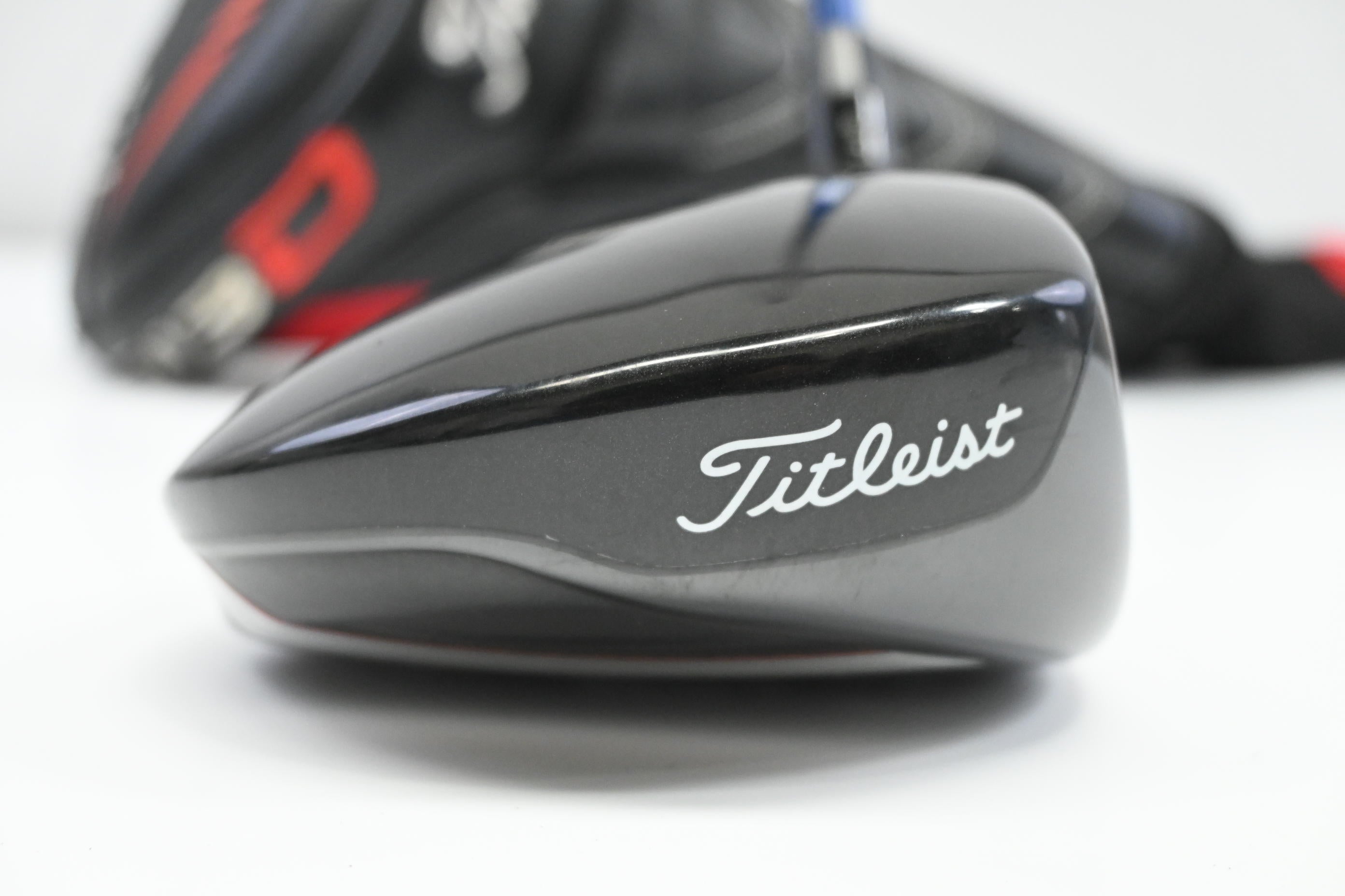 Titleist 913 D3 Driver / 8.5 Degree / Stiff Flex Project X-7C3 Shaft