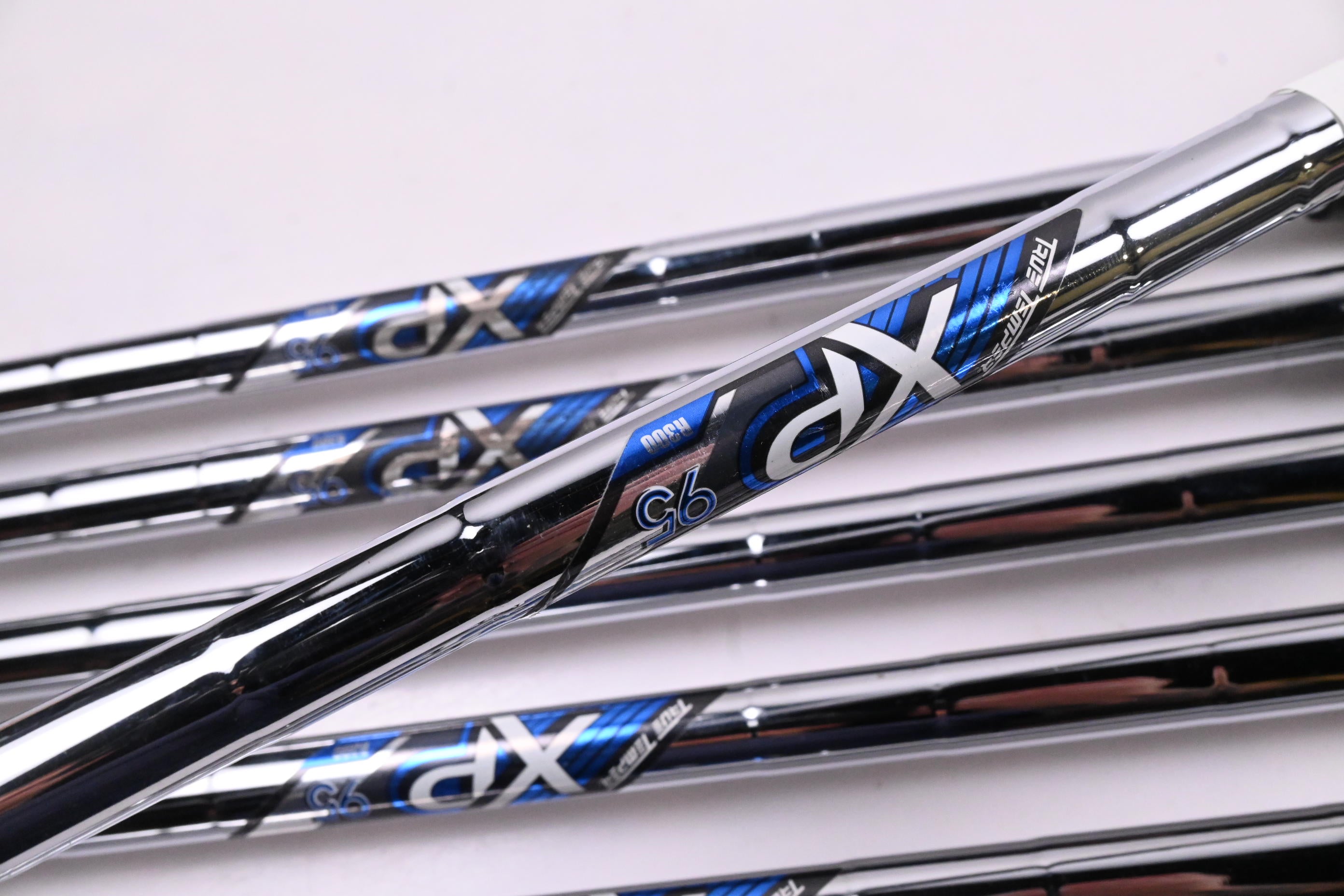 Callaway Rogue CF18 Irons / 5-PW+AW+SW / Regular Flex XP 95 R300 Shafts