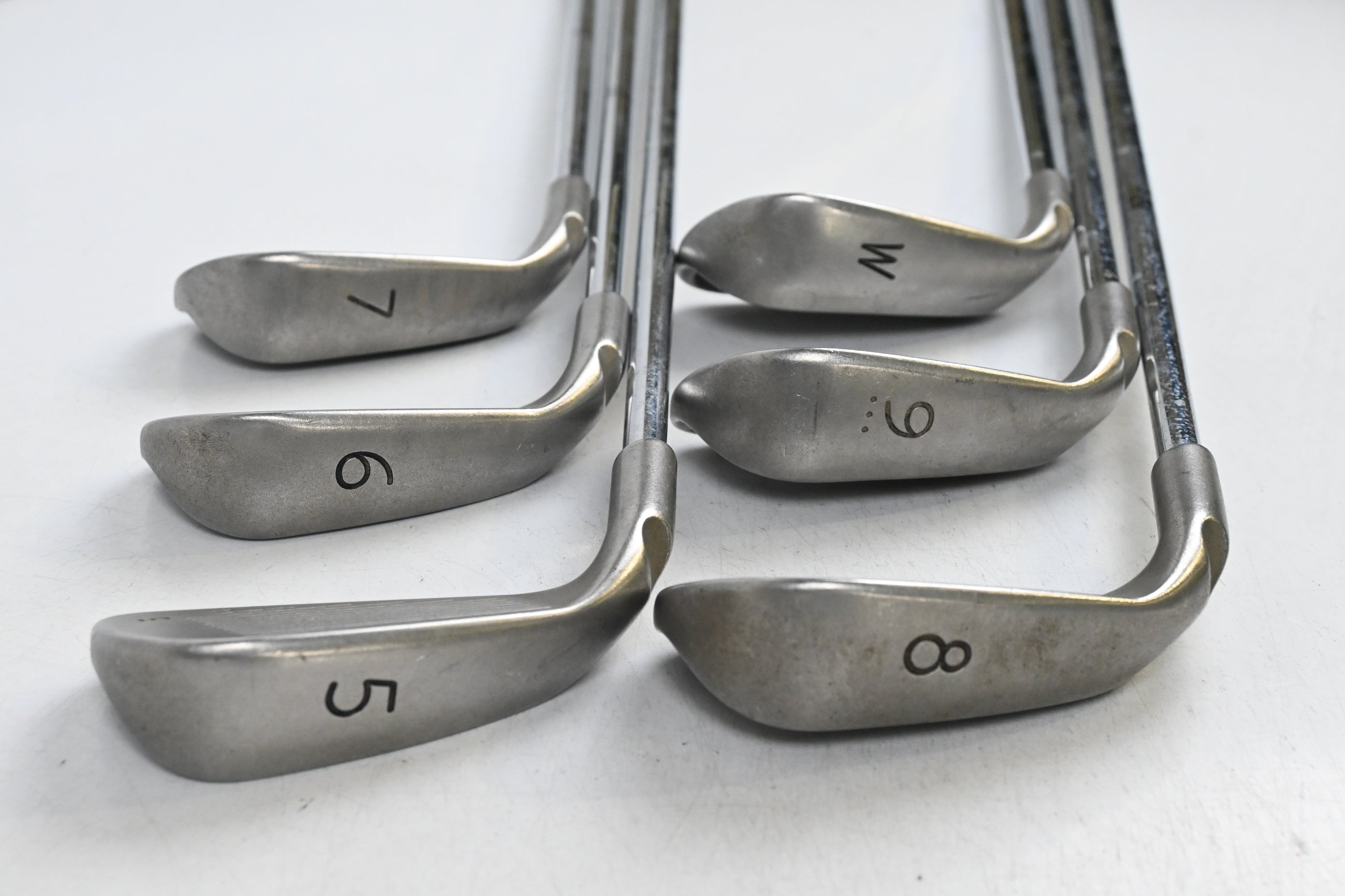 Ping G5 Irons / 5-PW / Blue Dot / Regular Flex Ping AWT Shafts
