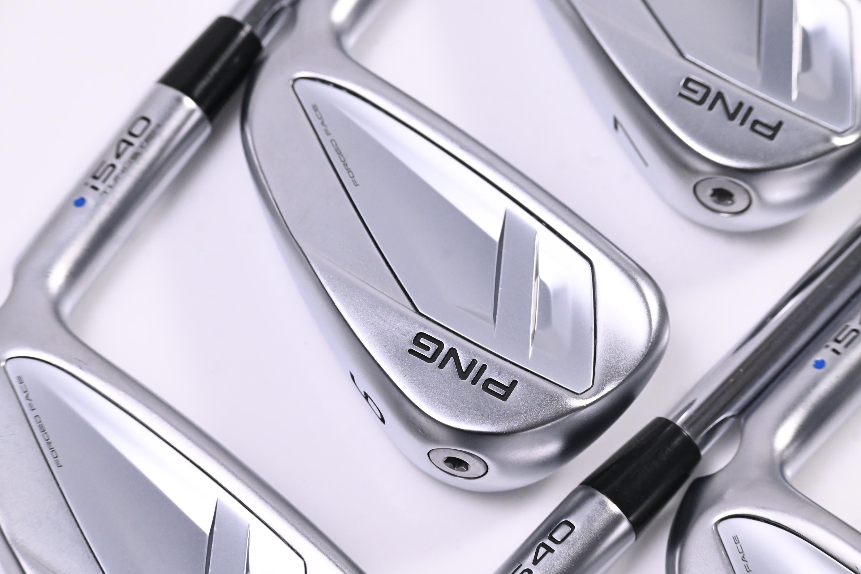 Ping i540 Irons / 5-PW / Blue Dot / Stiff Flex Dynamic Gold MID 100 S300 Shafts